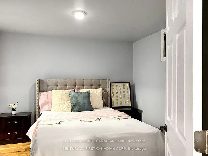 330 GLENROSE Drive