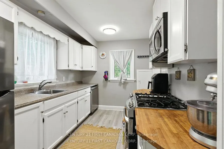 330 GLENROSE Drive