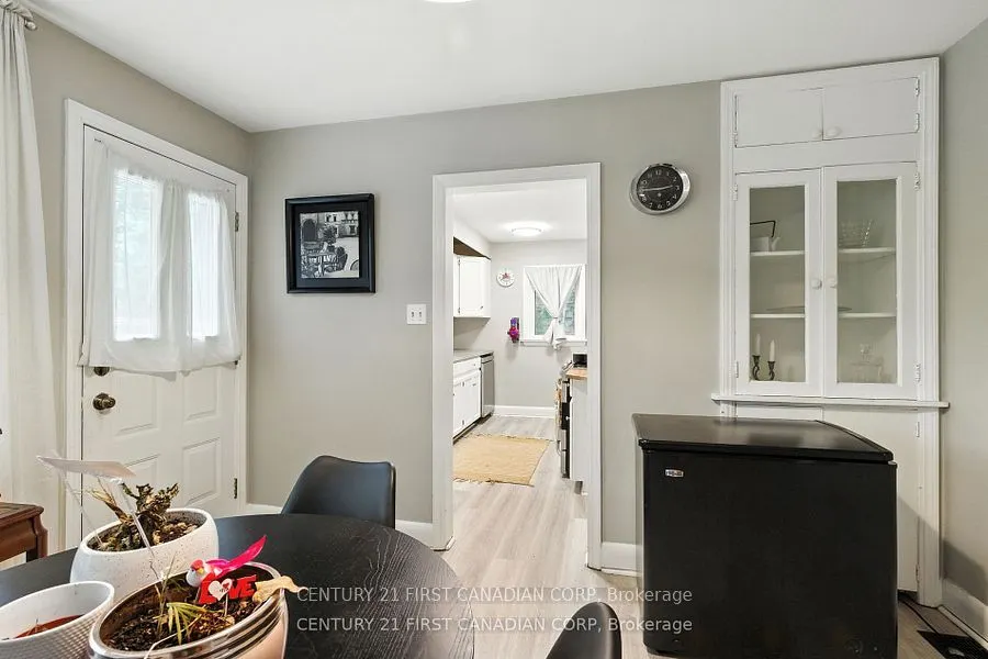330 GLENROSE Drive