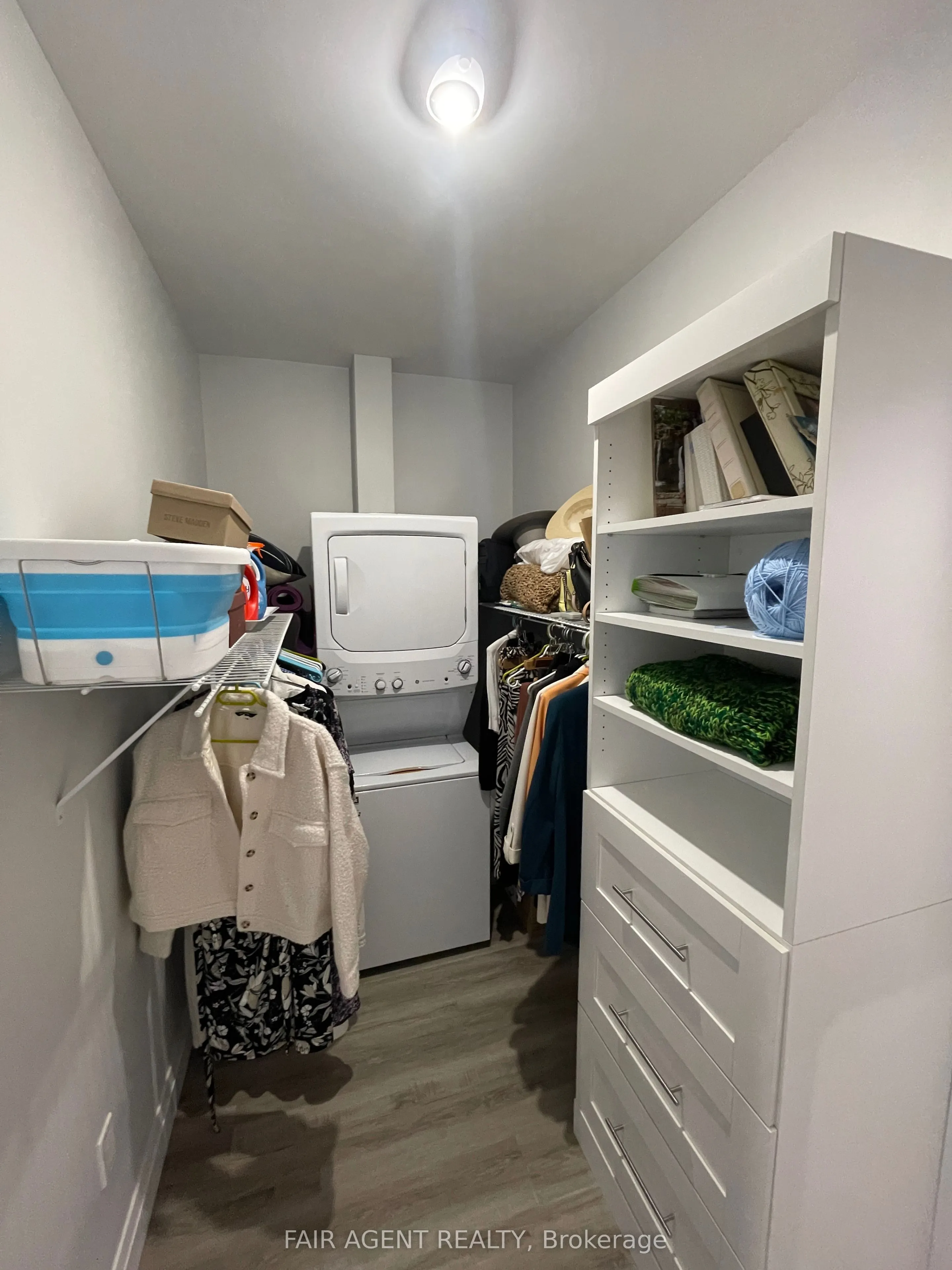 255 Albert Street, #2