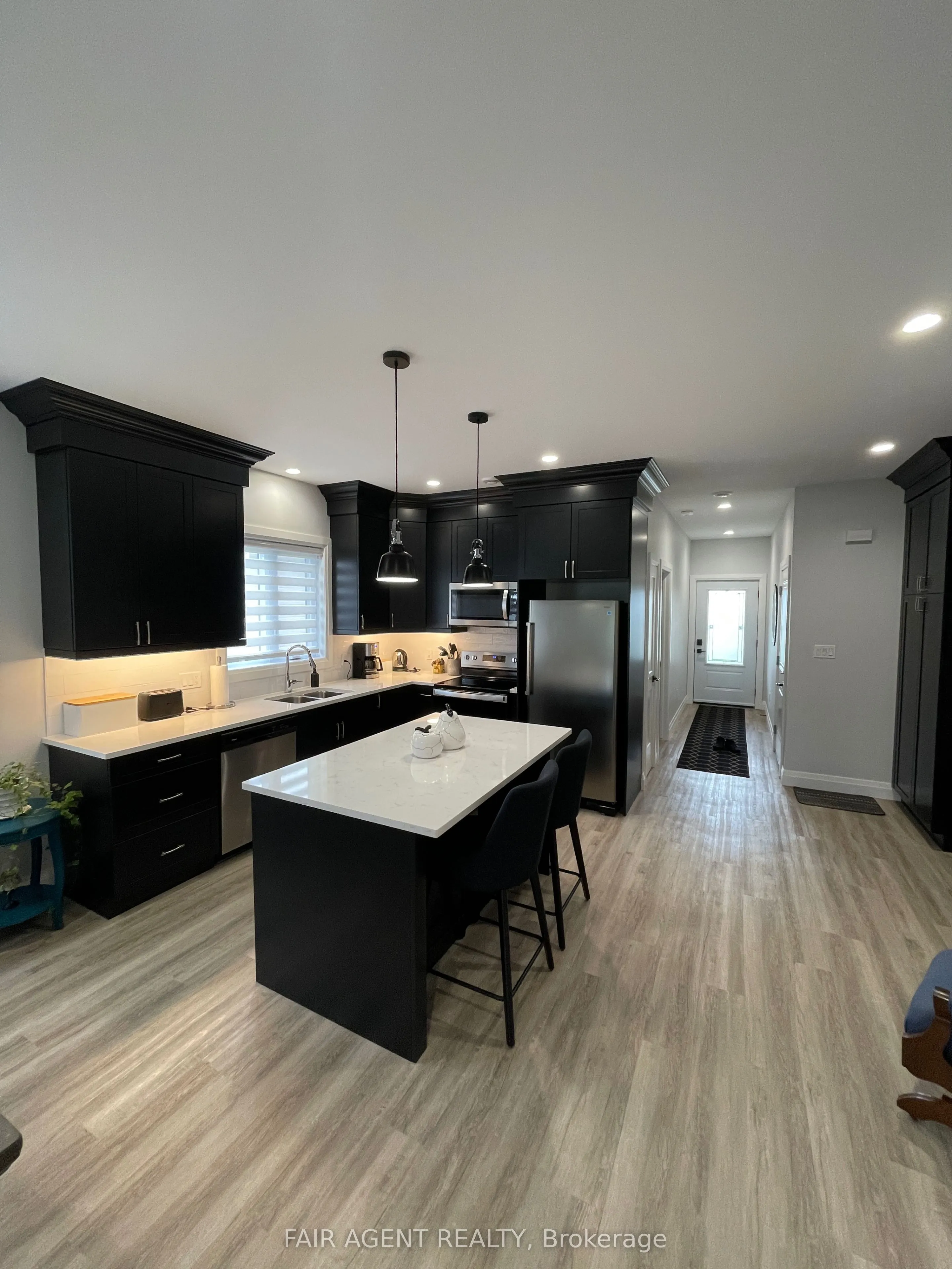 255 Albert Street, #2