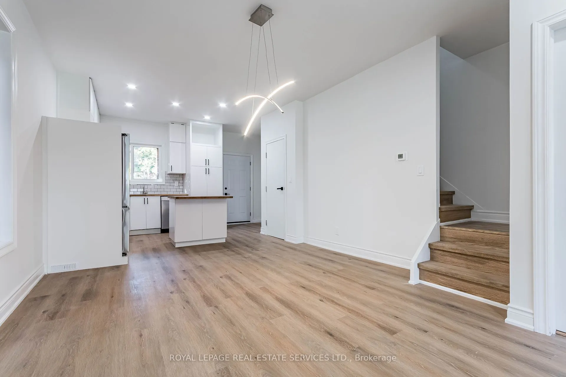 286 Cumberland Avenue, #Upper