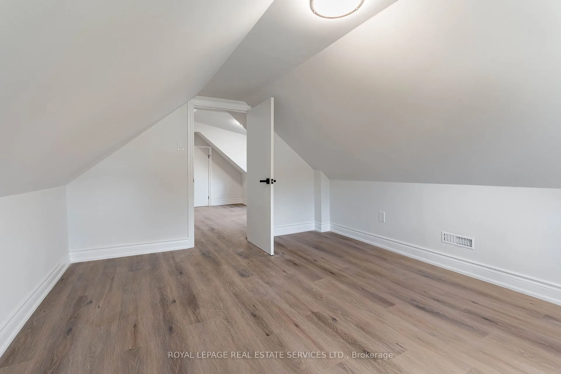 286 Cumberland Avenue, #Upper