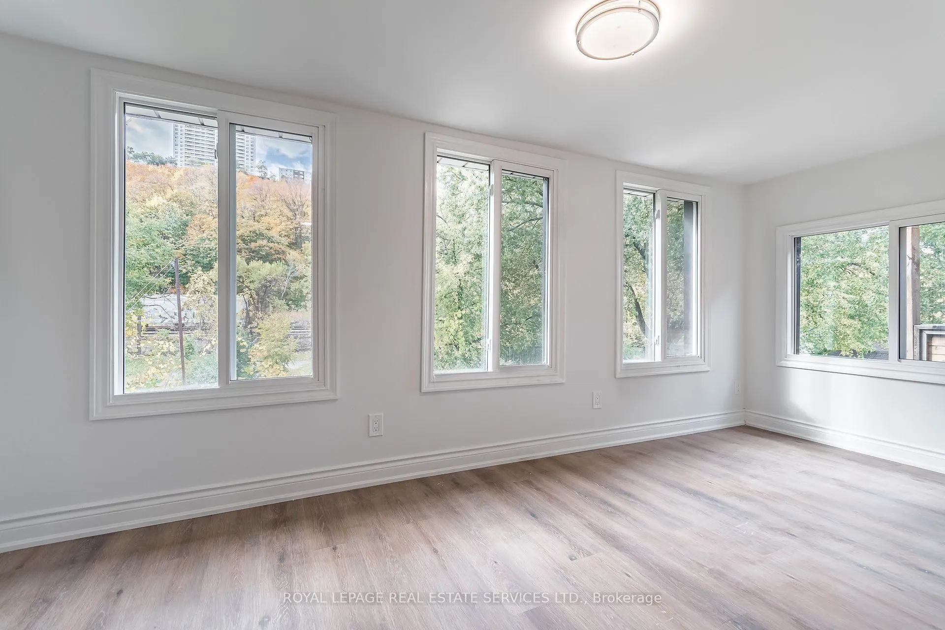 286 Cumberland Avenue, #Upper