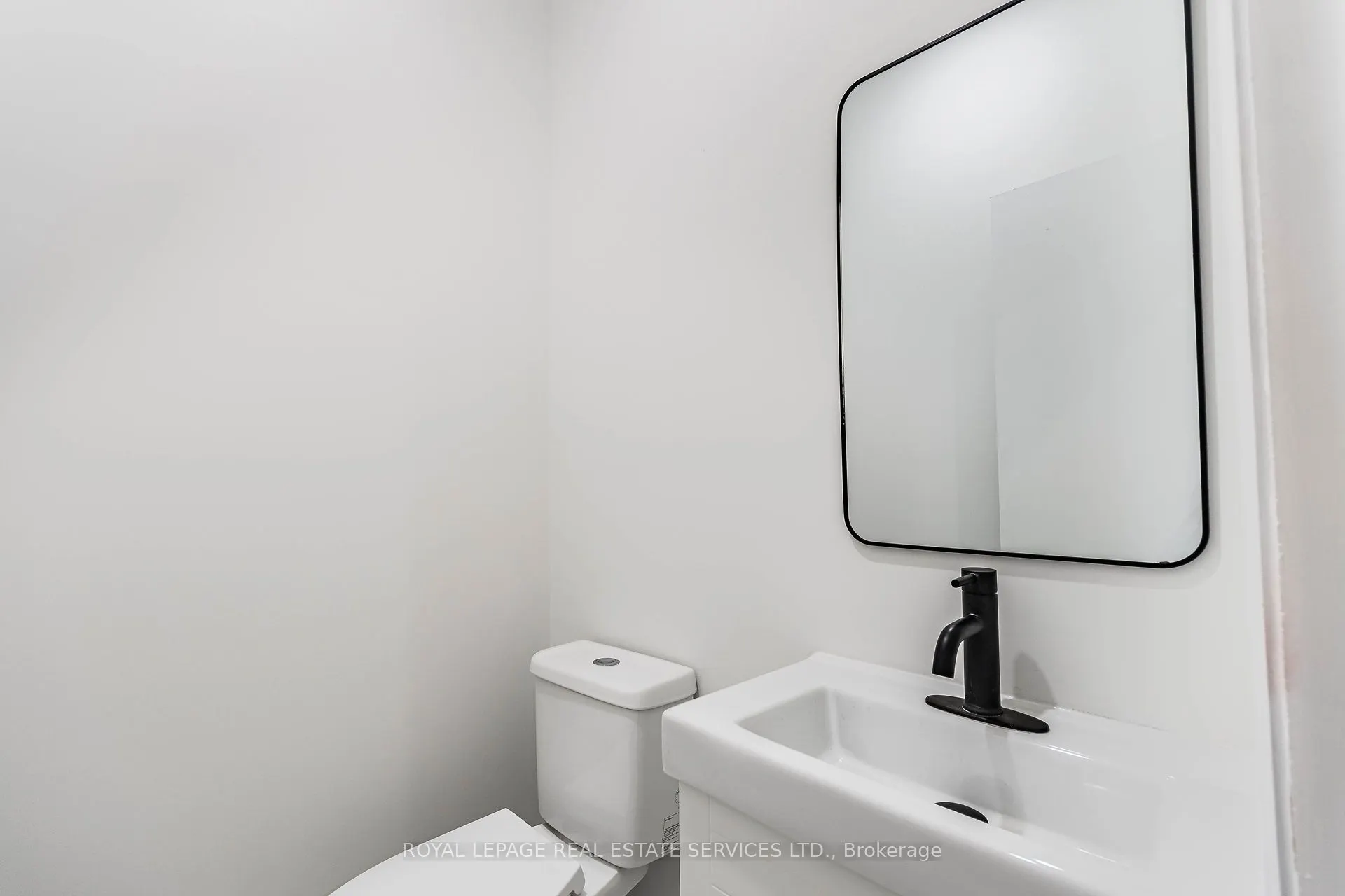 286 Cumberland Avenue, #Upper