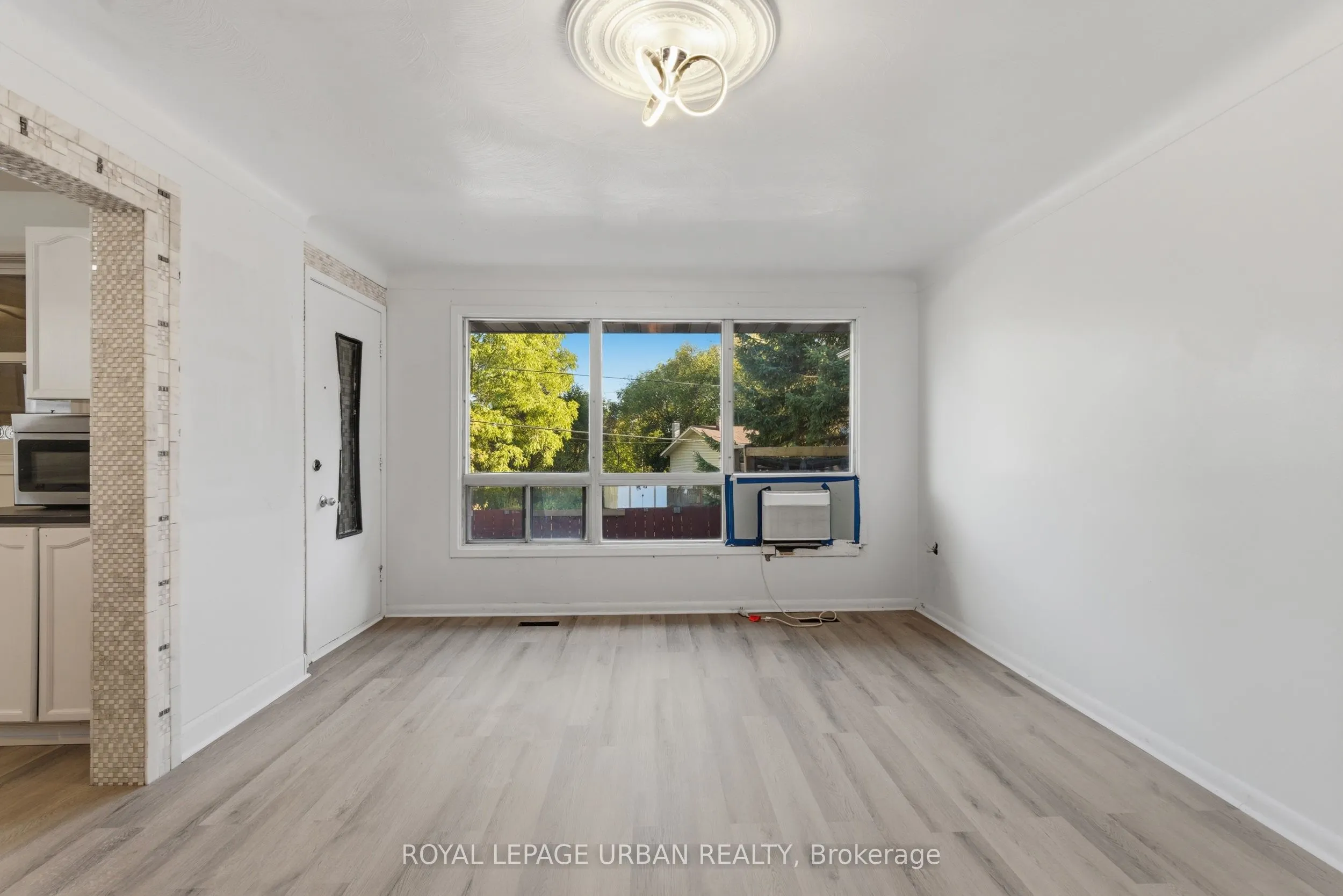 34 Gale Crescent