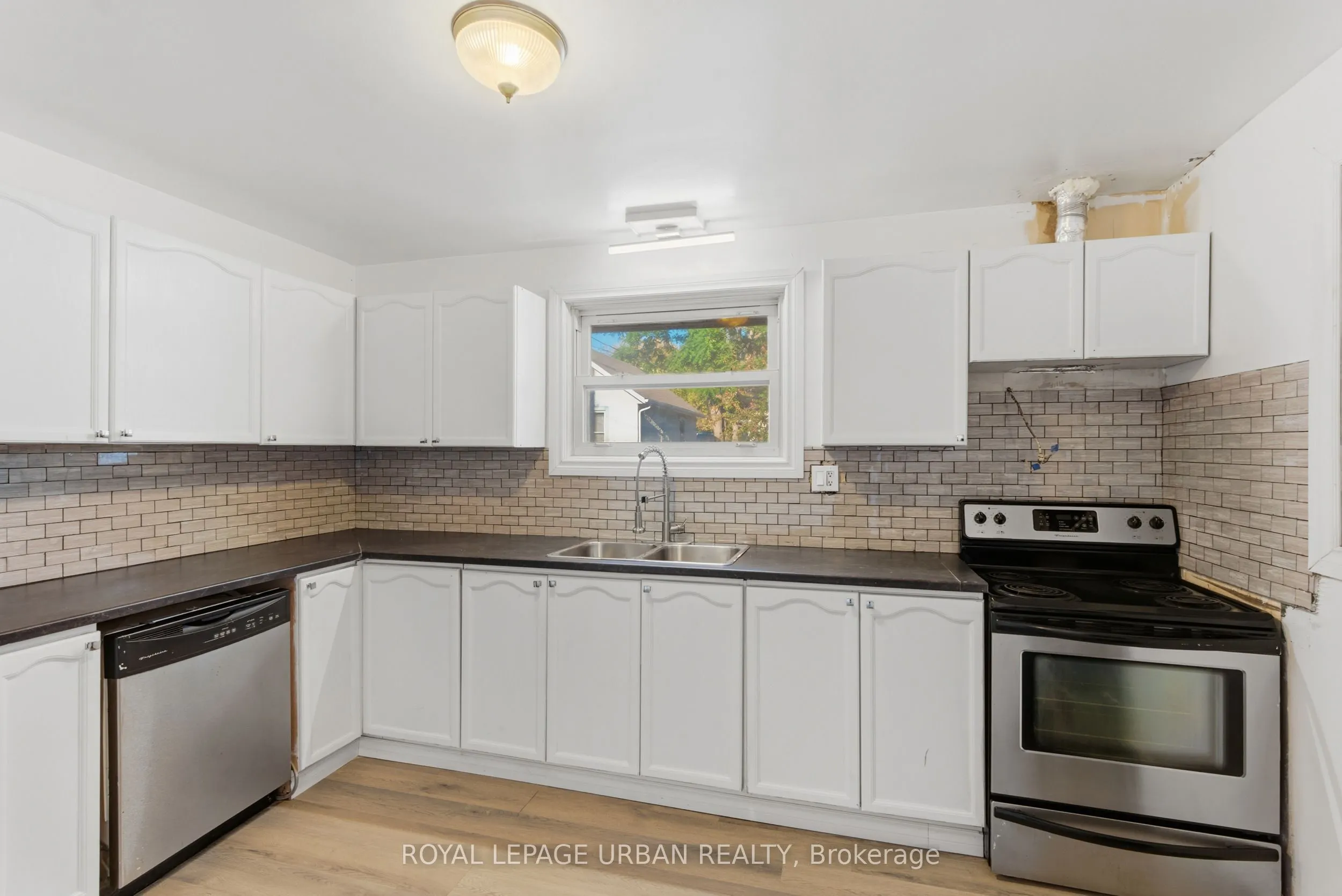 34 Gale Crescent
