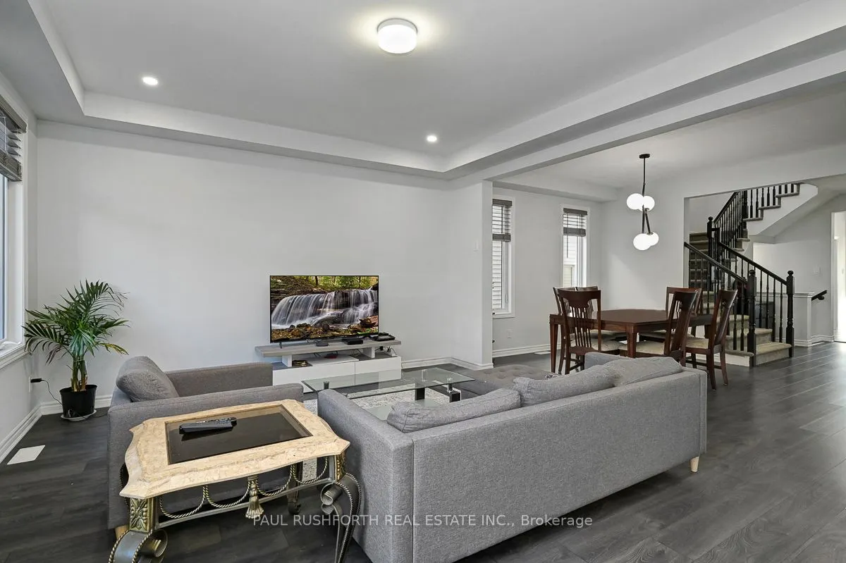 45 Mudminnow Crescent