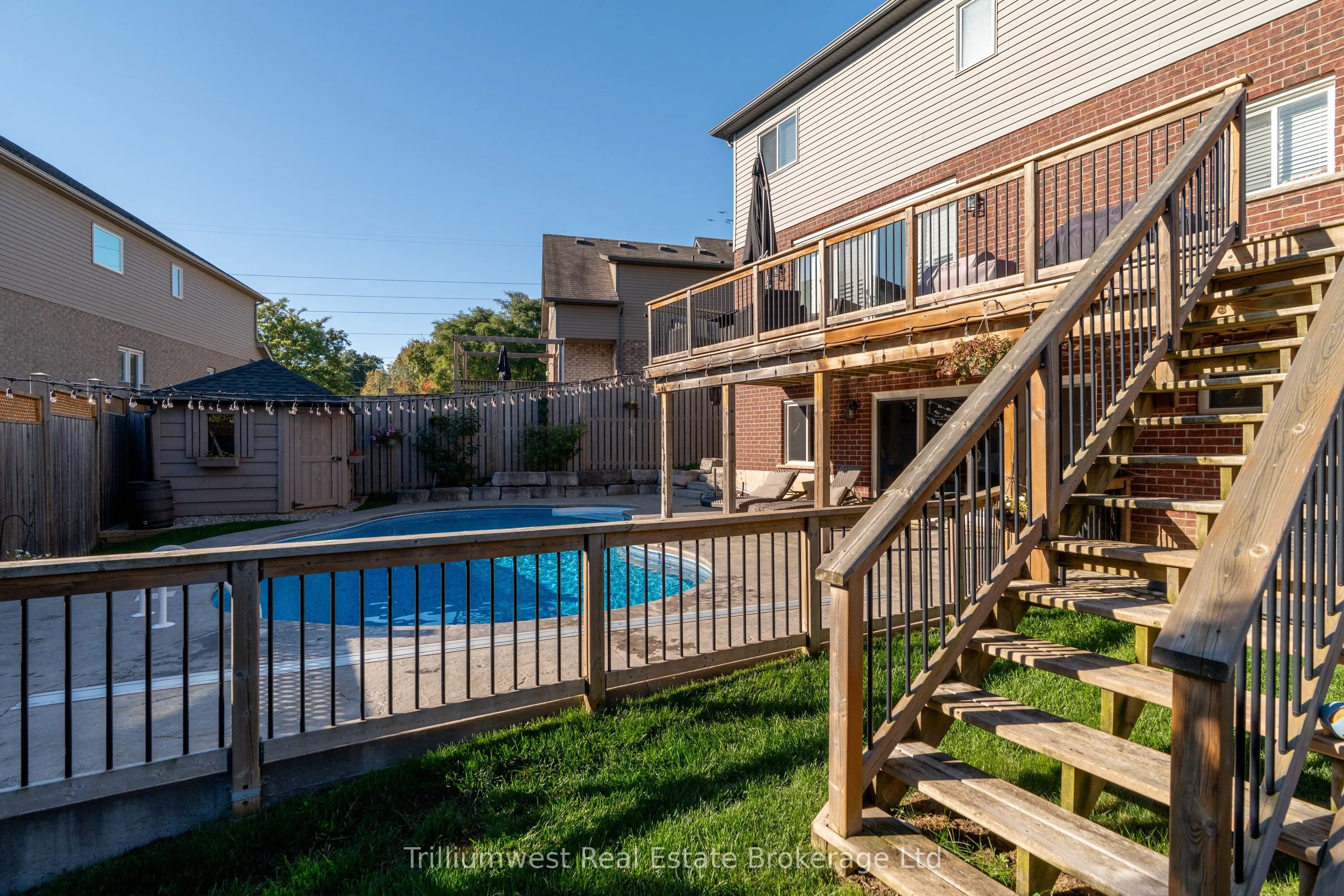 535 Woodbine Avenue