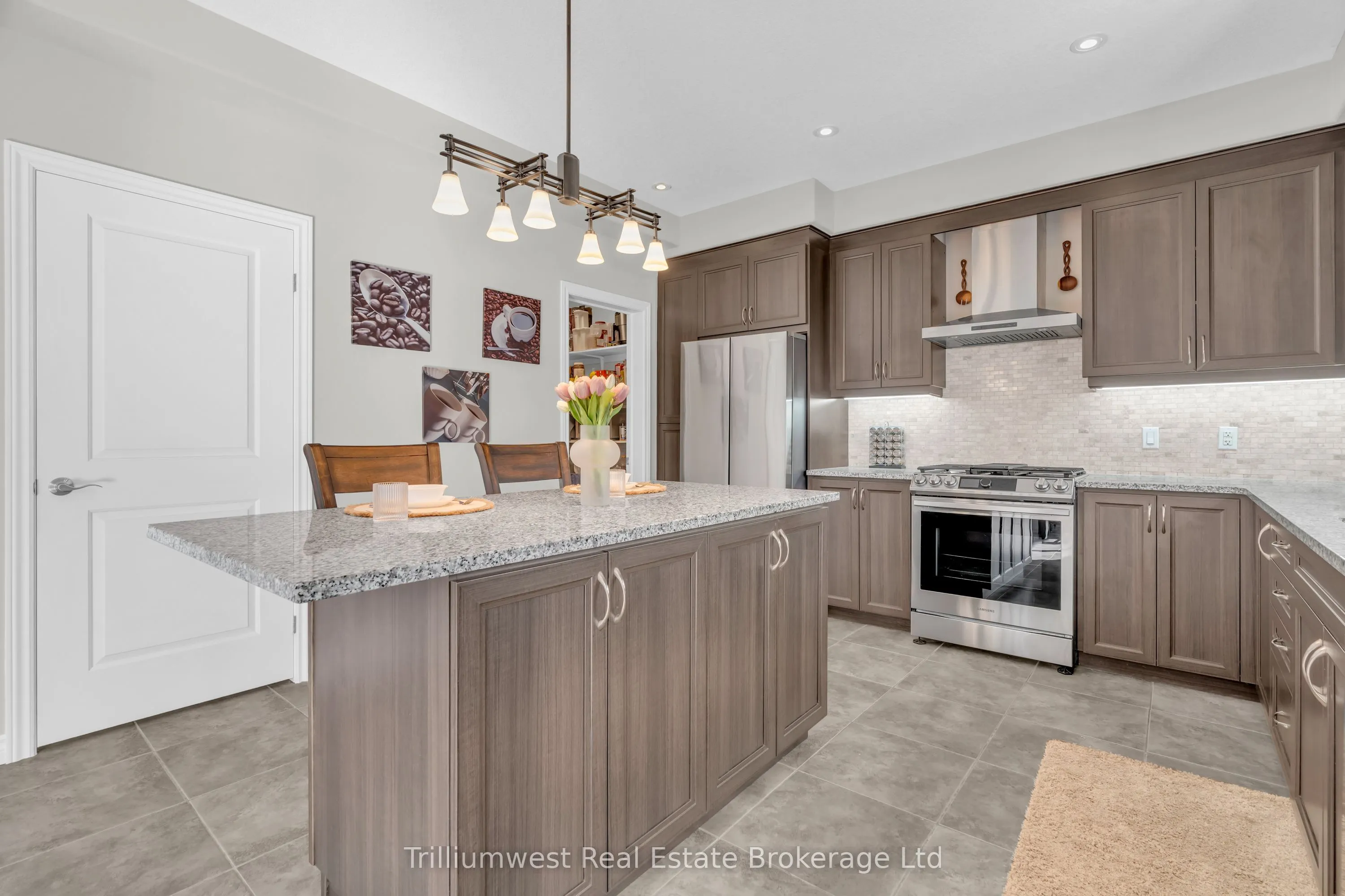 535 Woodbine Avenue