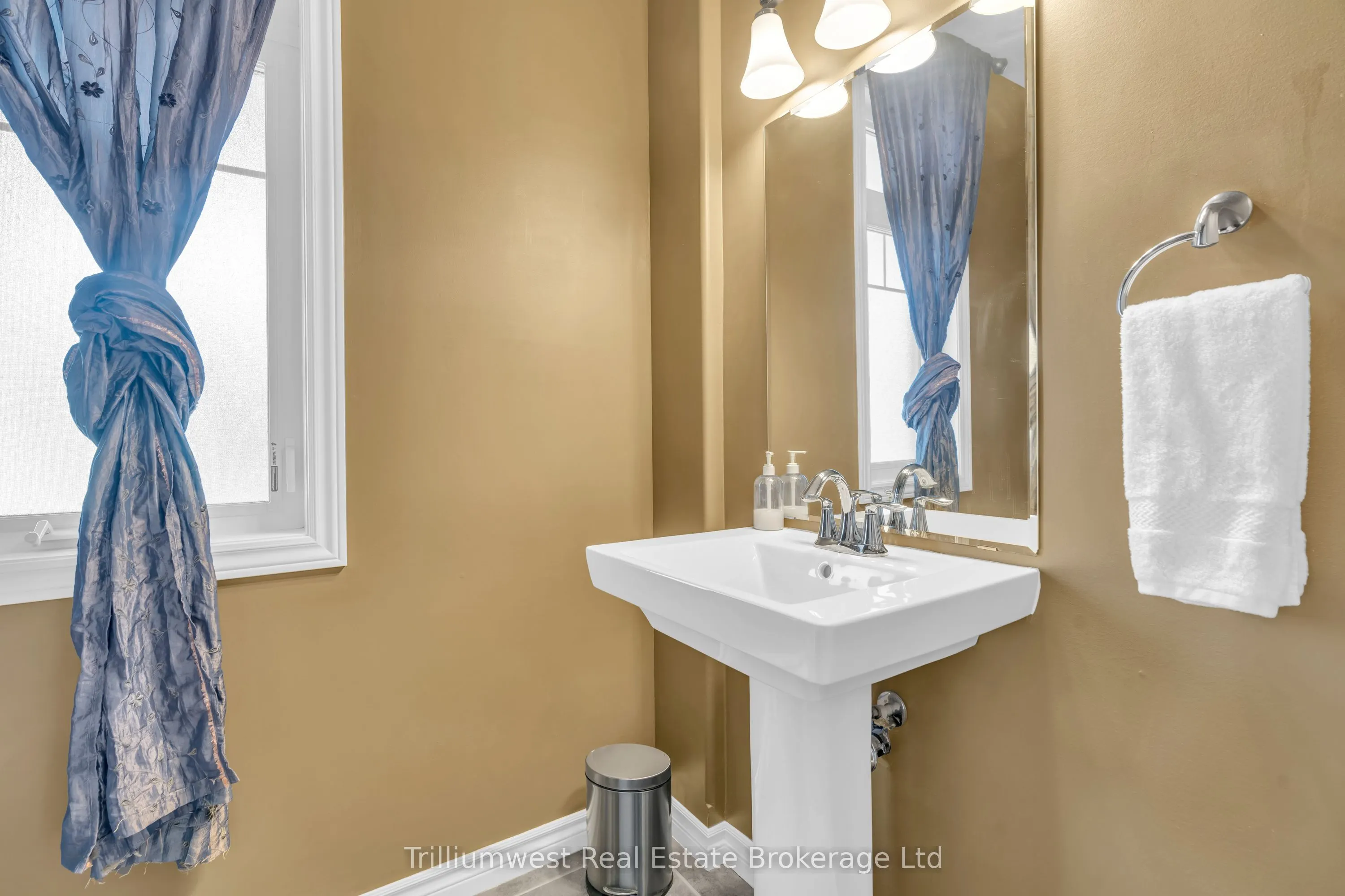 535 Woodbine Avenue