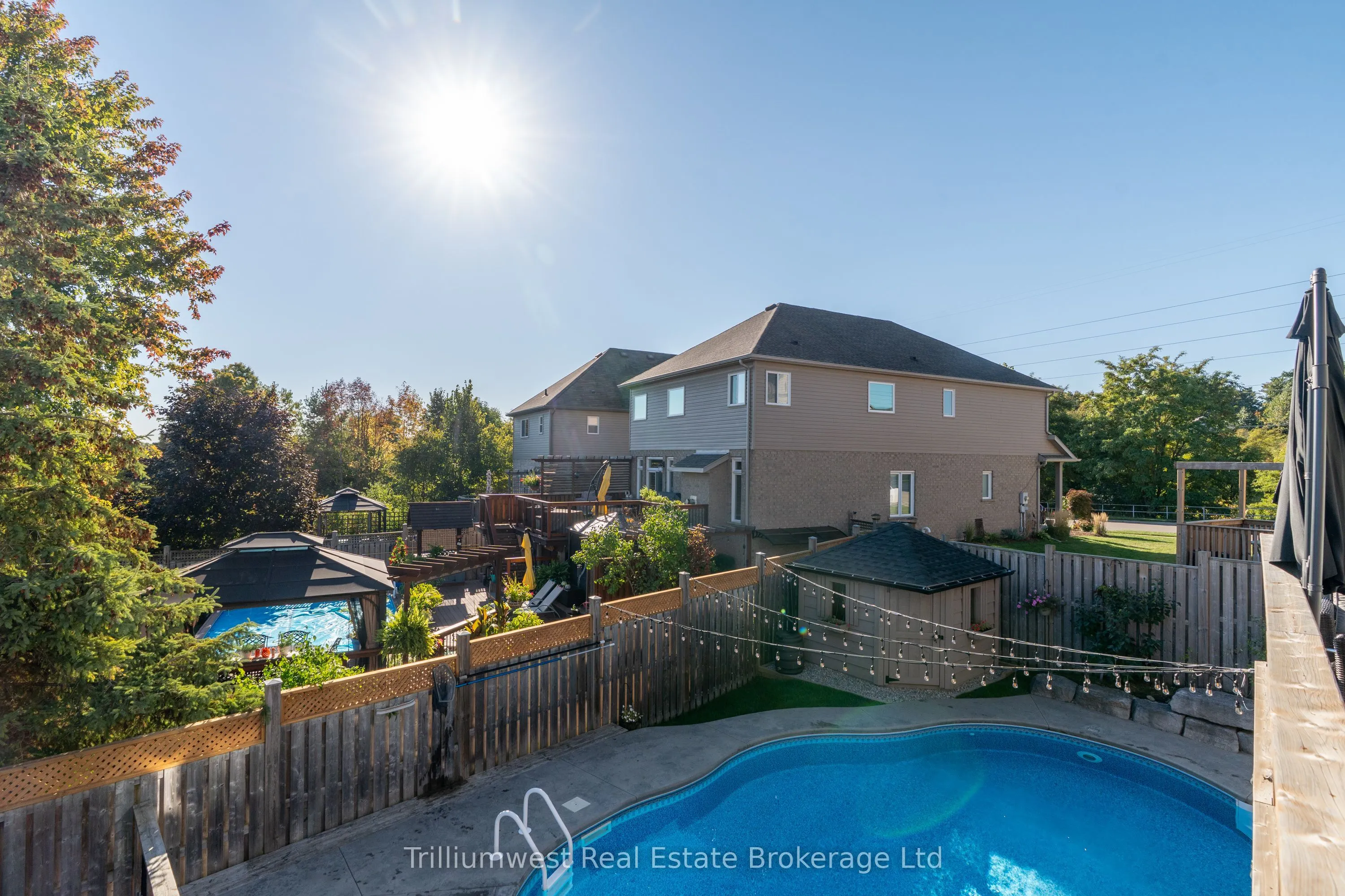 535 Woodbine Avenue