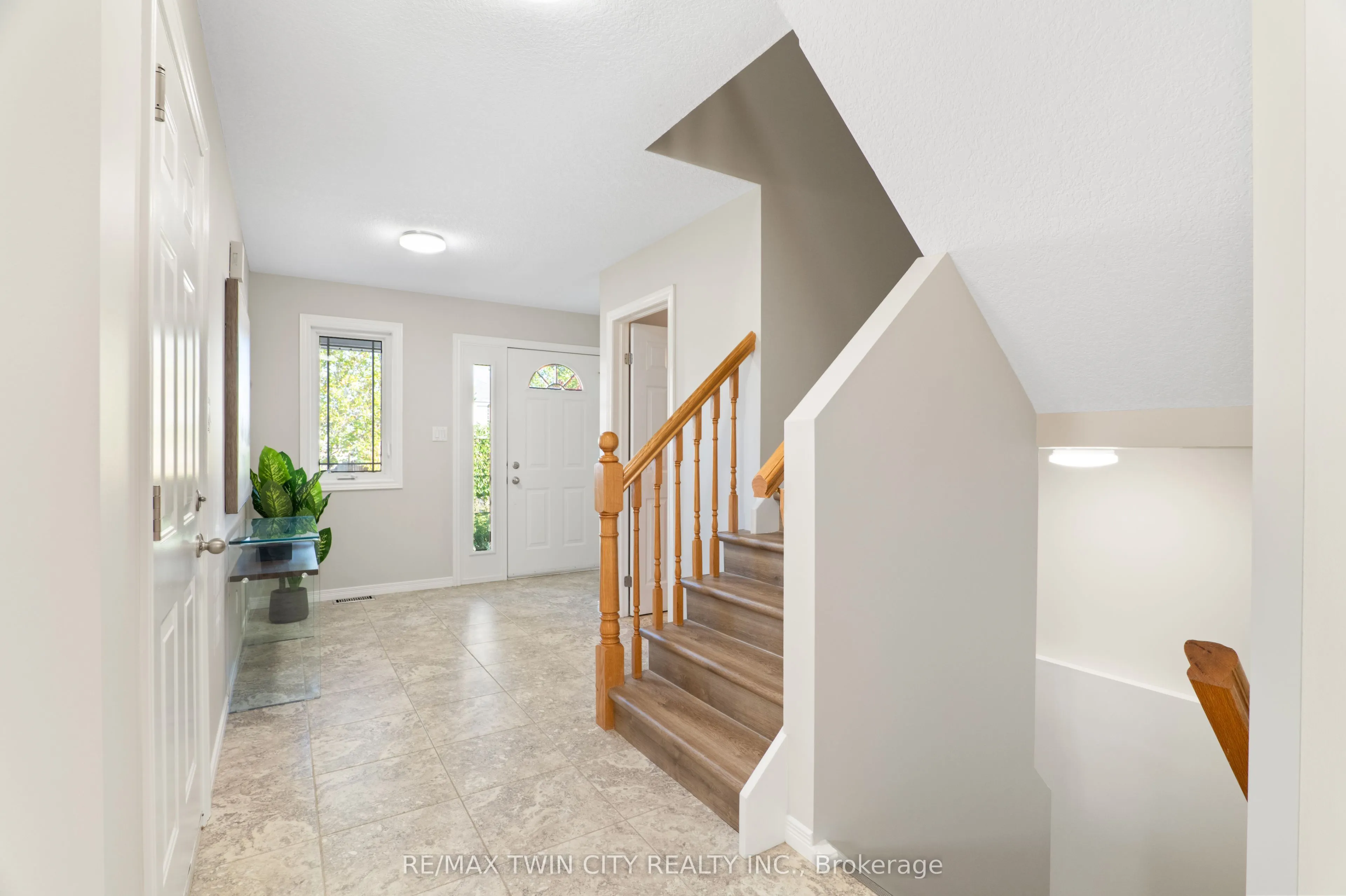 167 Bridgewater Crescent