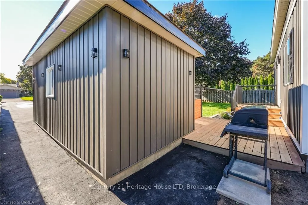 17 Preston Drive