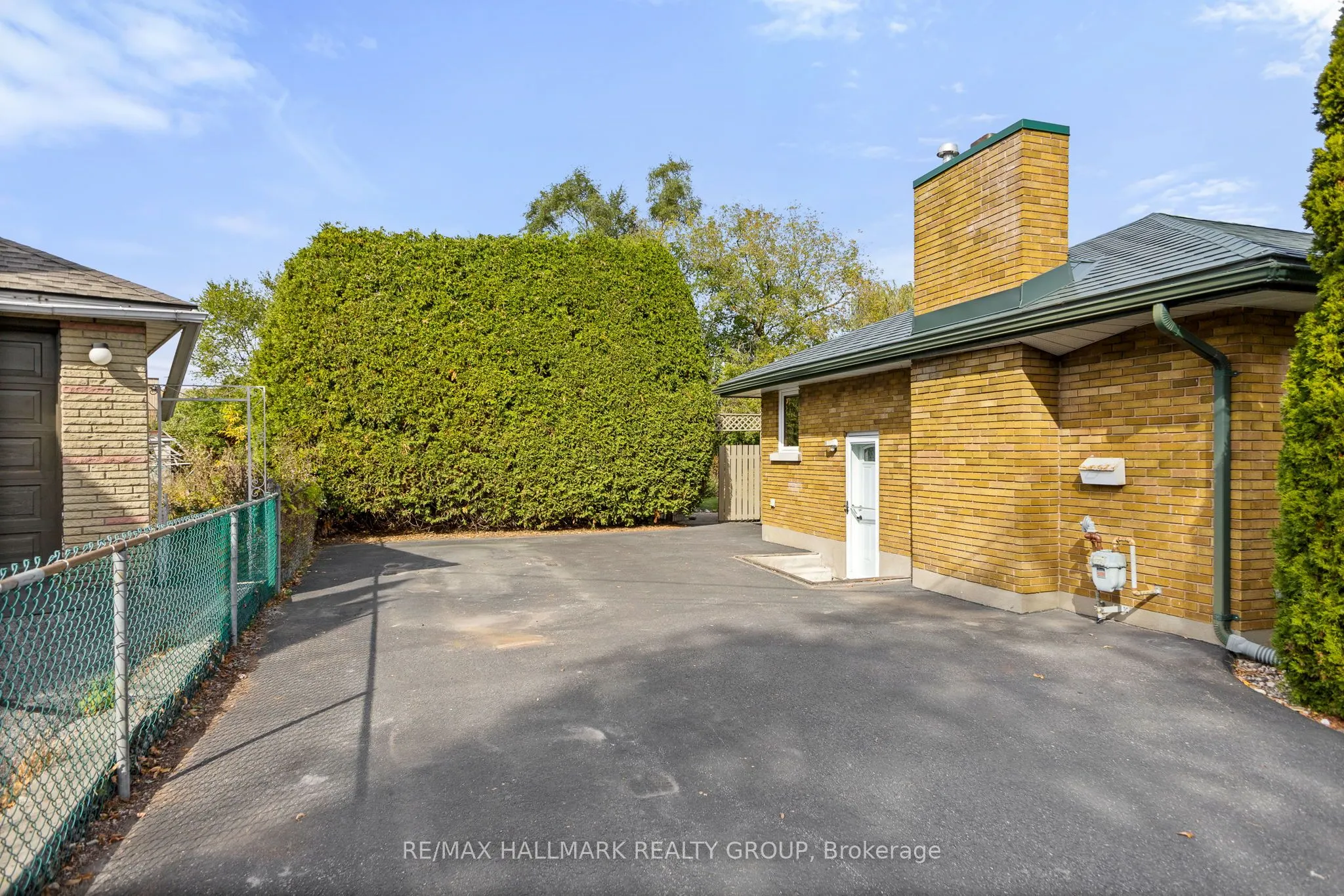 18 Kerry Crescent