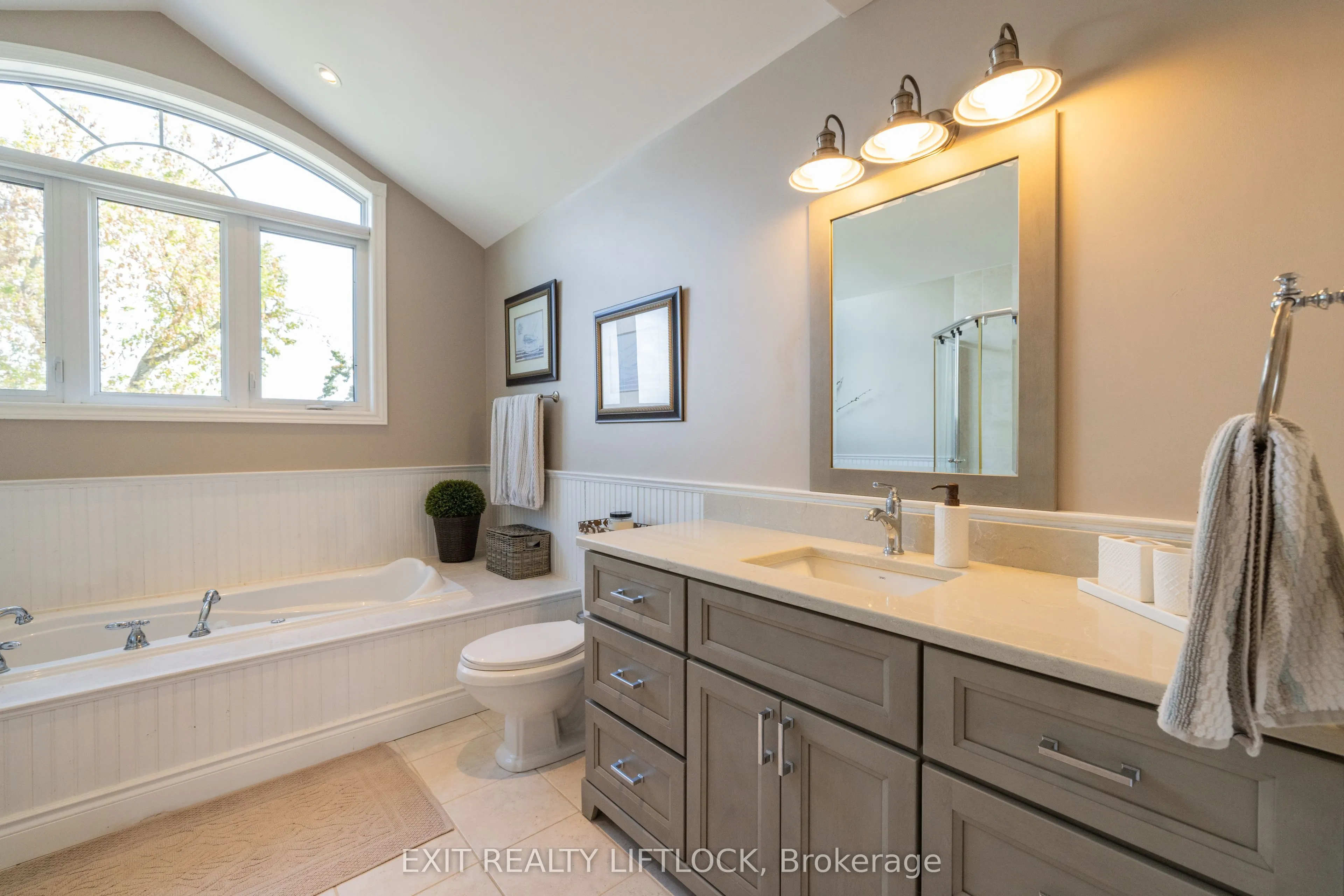 129 Stinson's Bay Road
