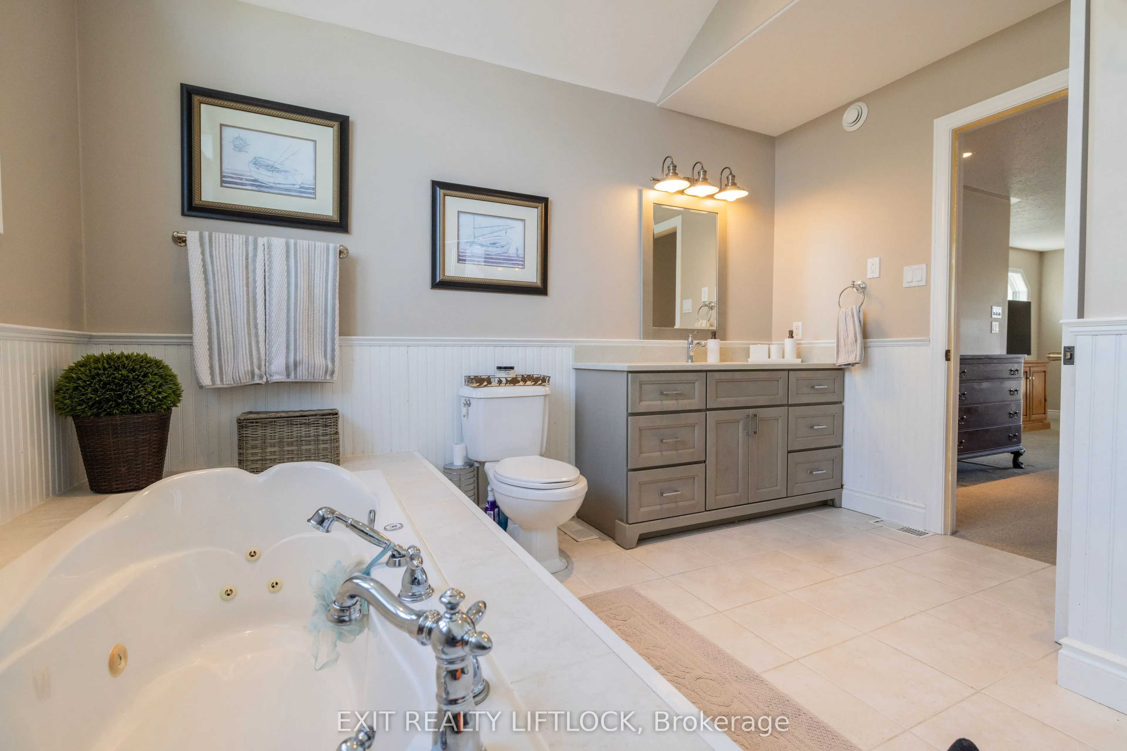 129 Stinson's Bay Road