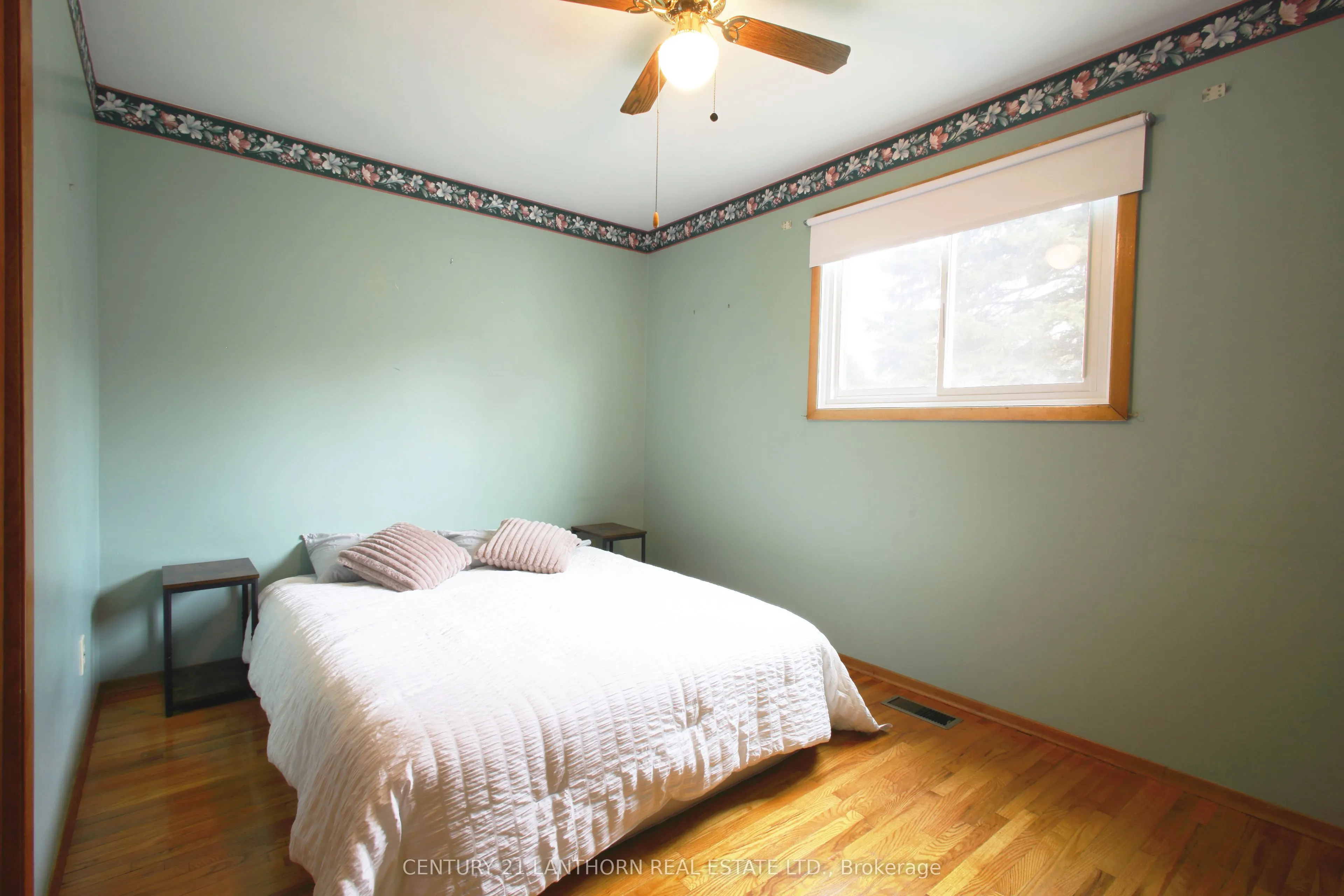 394 Montrose Road