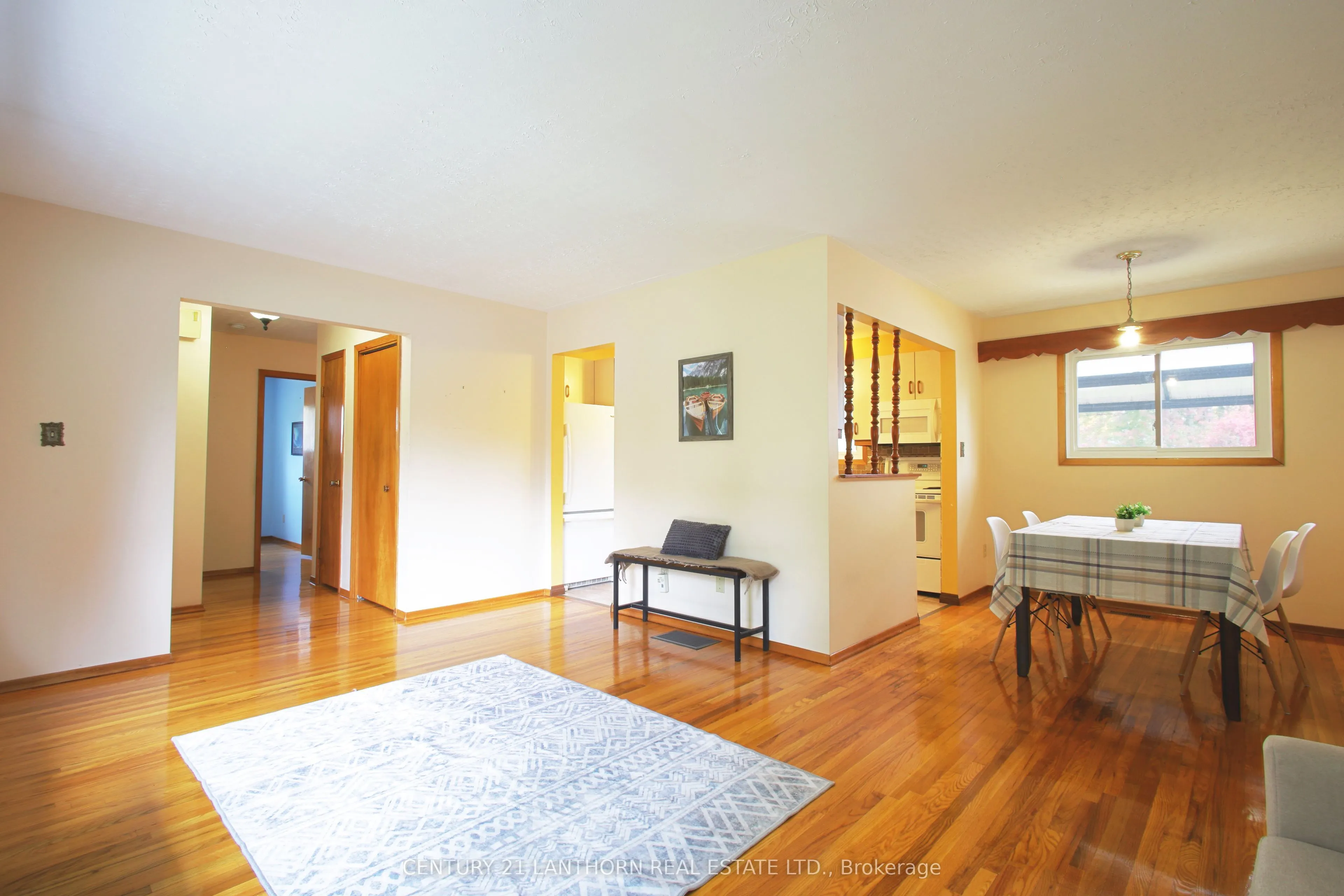 394 Montrose Road