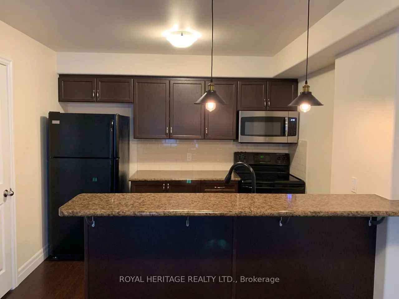 312 Spillsbury Drive N, #209