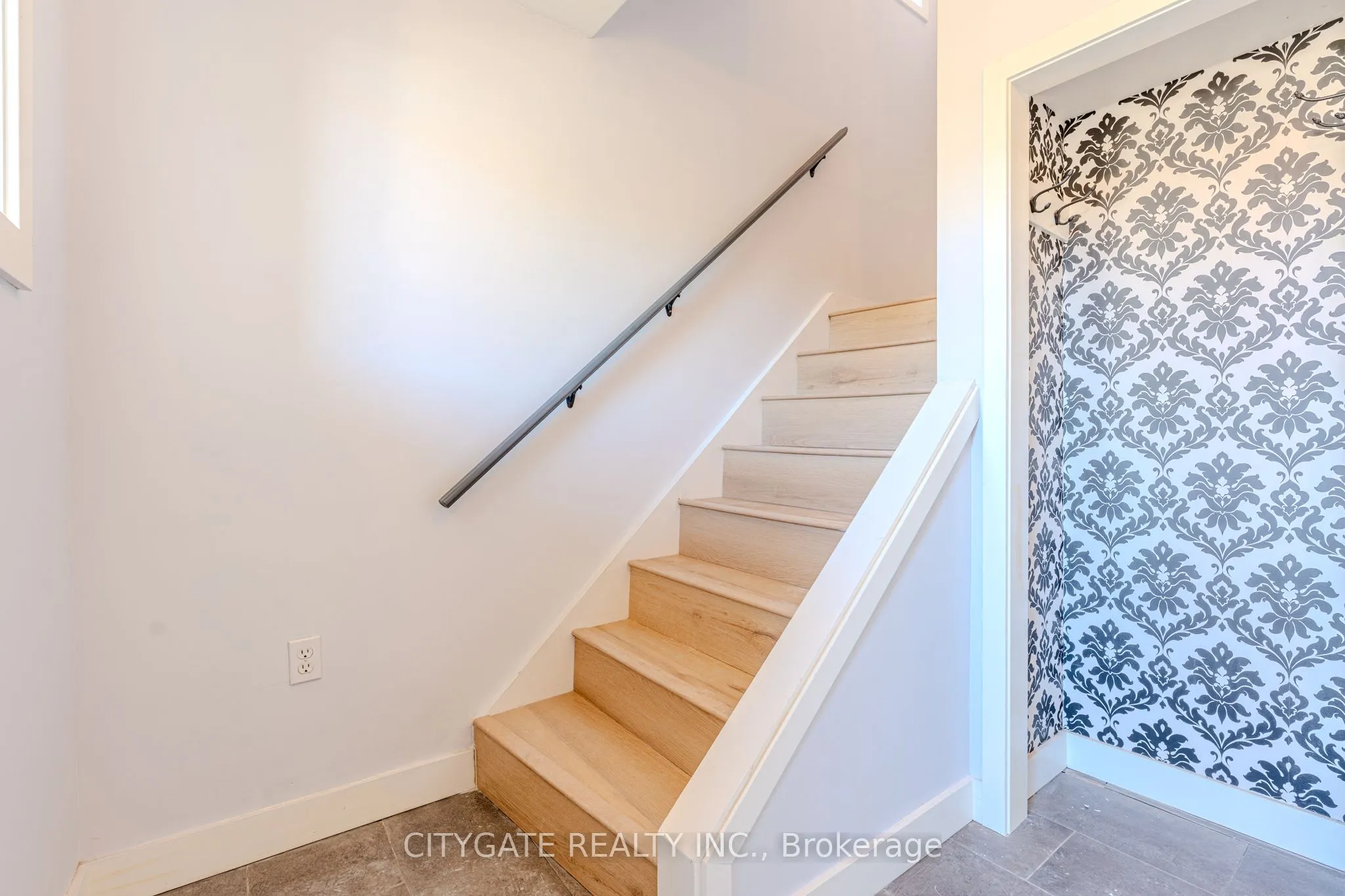 209 Homewood Avenue, #2