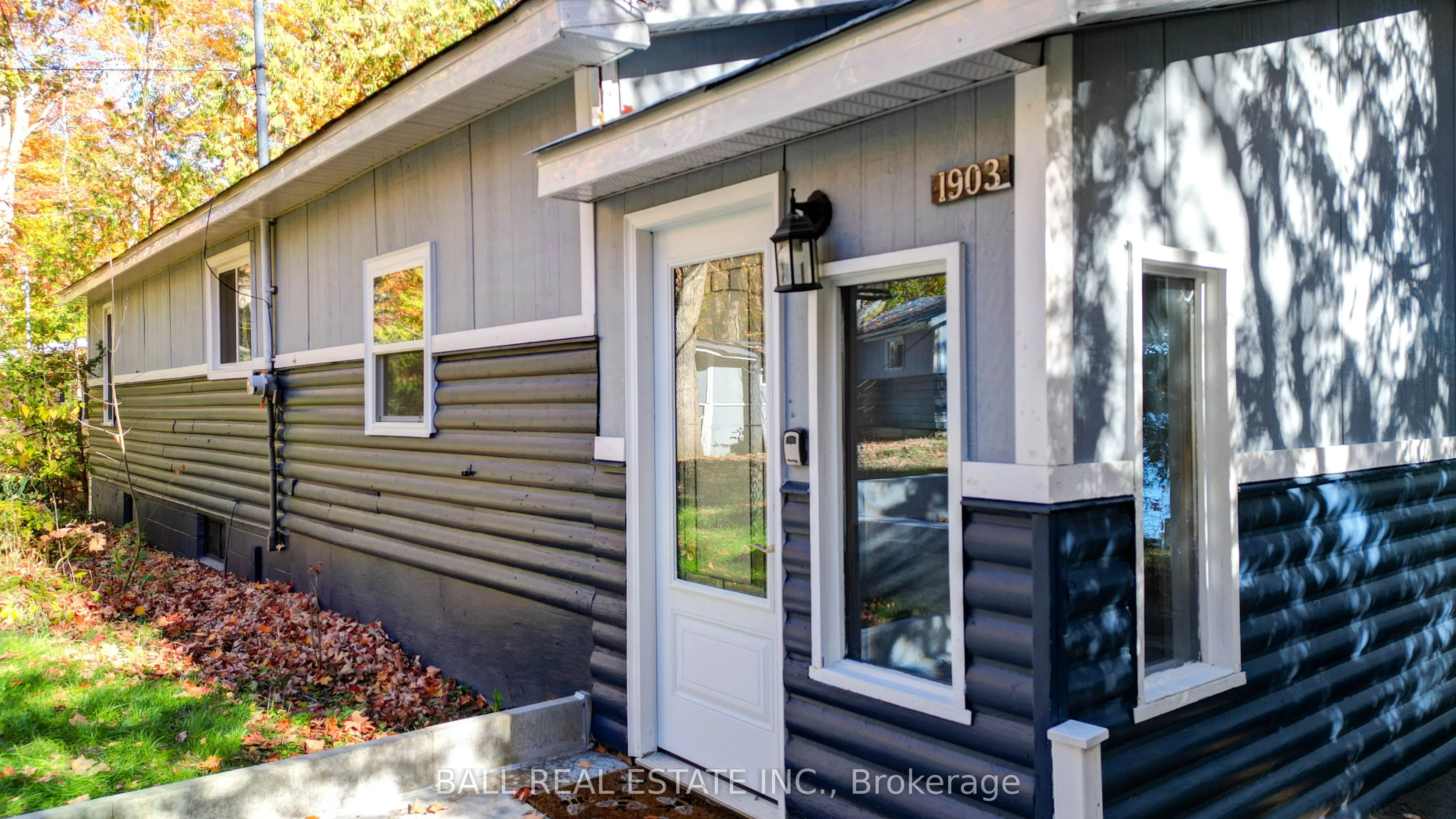 1903 White Lake Road West Road