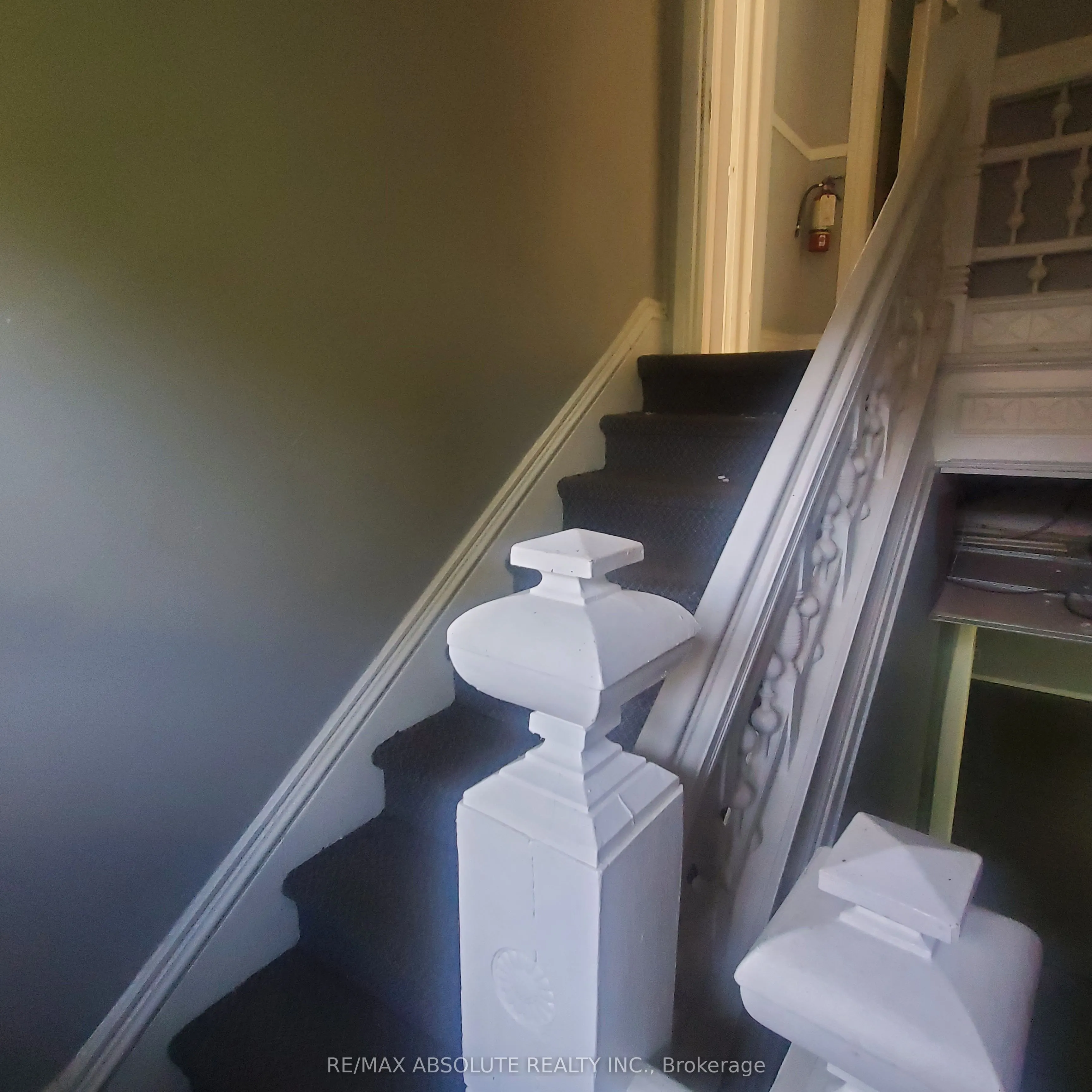 312 Daly Avenue