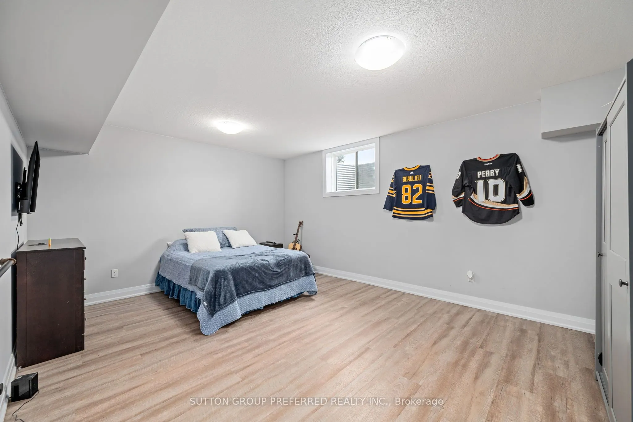 121 Lewis Drive