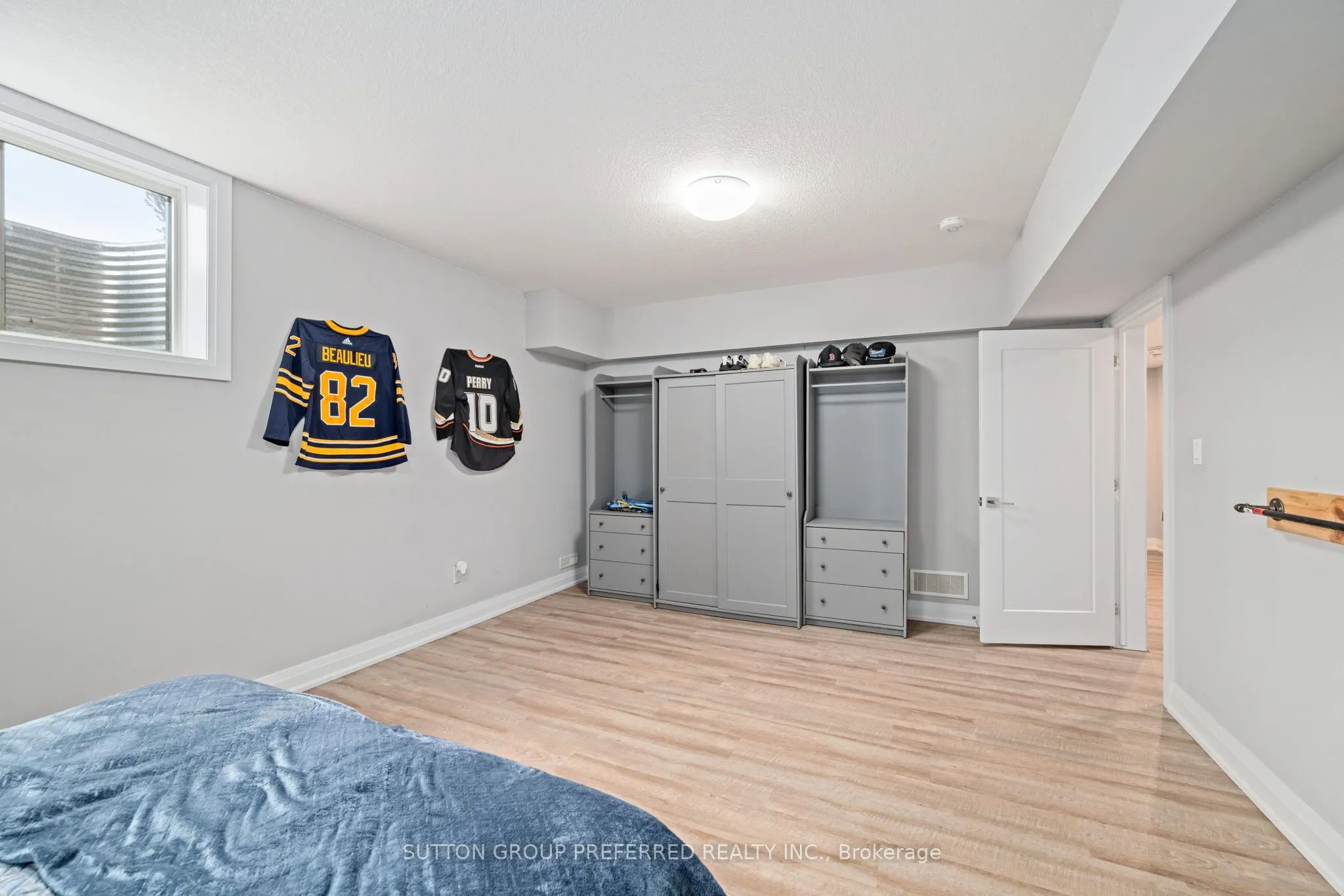 121 Lewis Drive