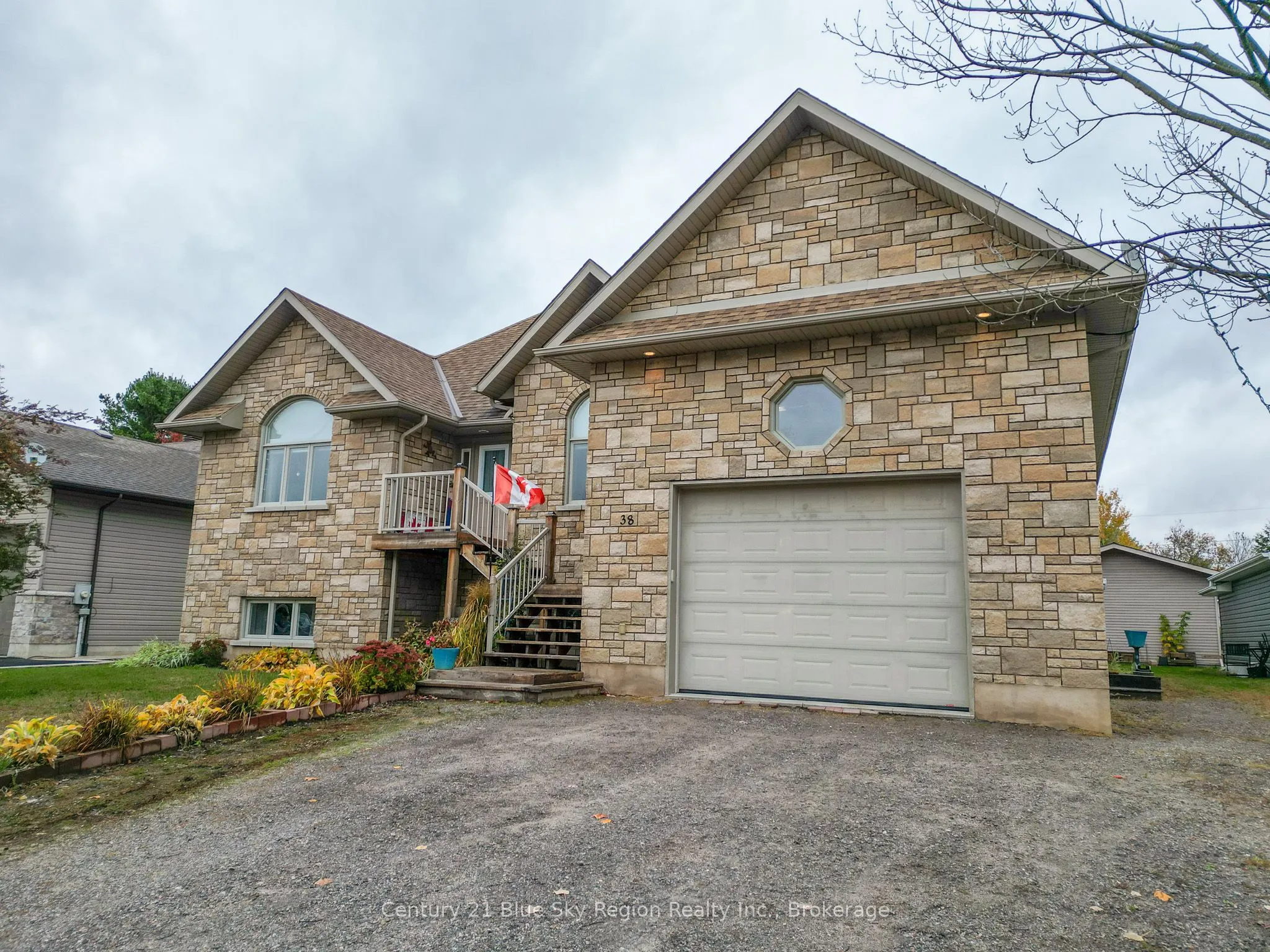 38 Cedargrove Court