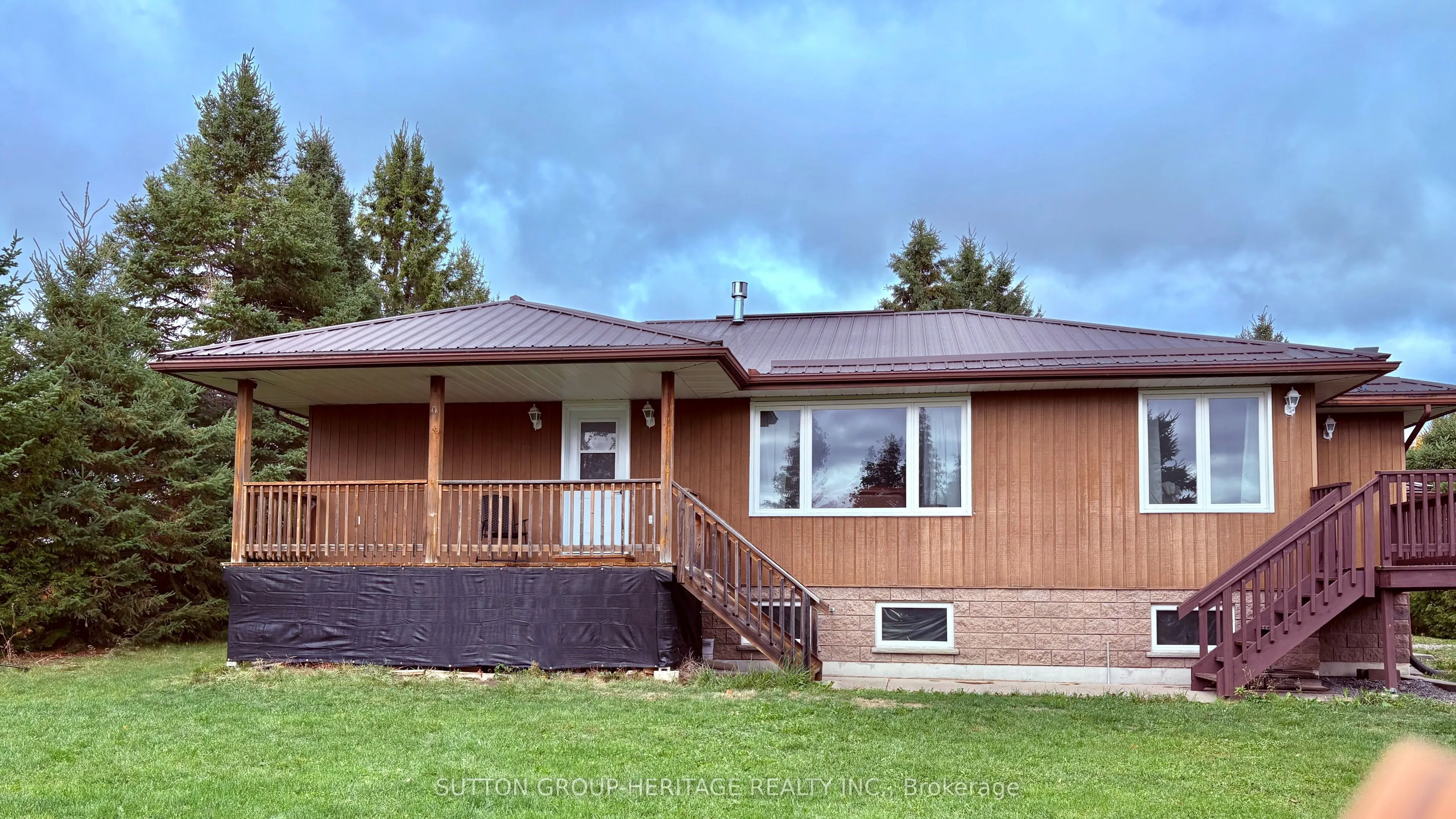 584 Rohallion Road S