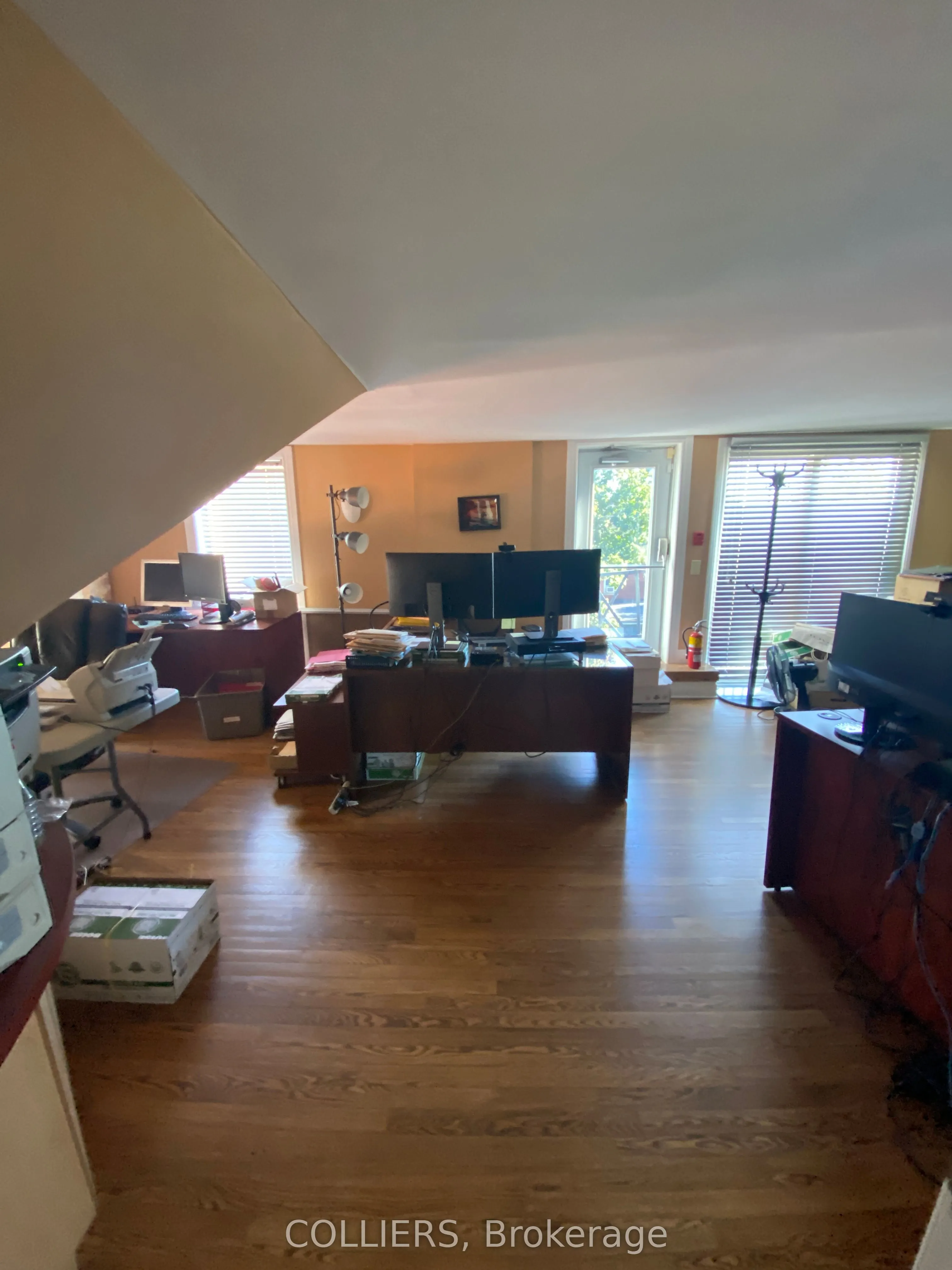 464 Somerset Street W