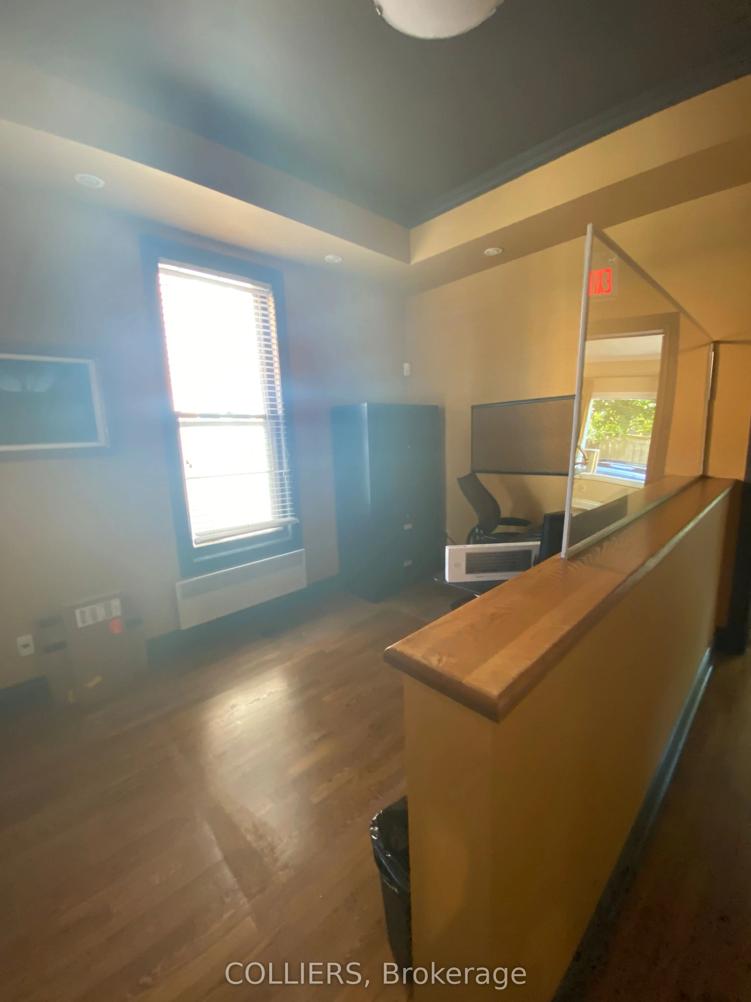 464 Somerset Street W