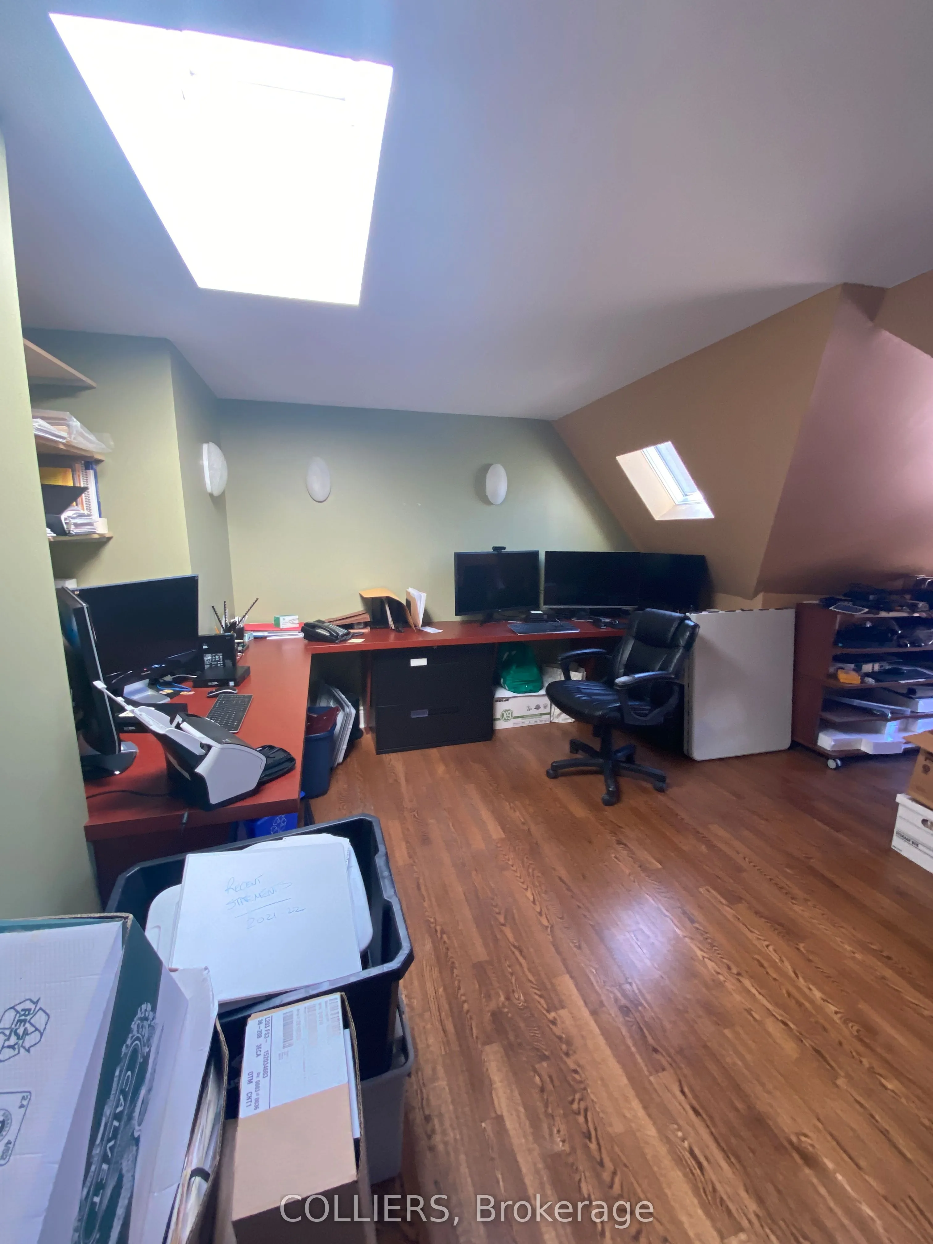 464 Somerset Street W