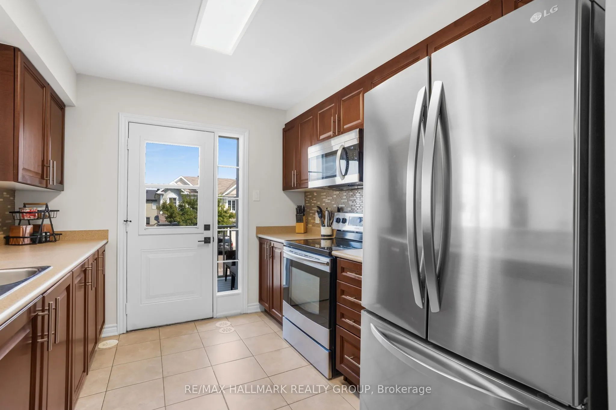 110 Sunshine Crescent