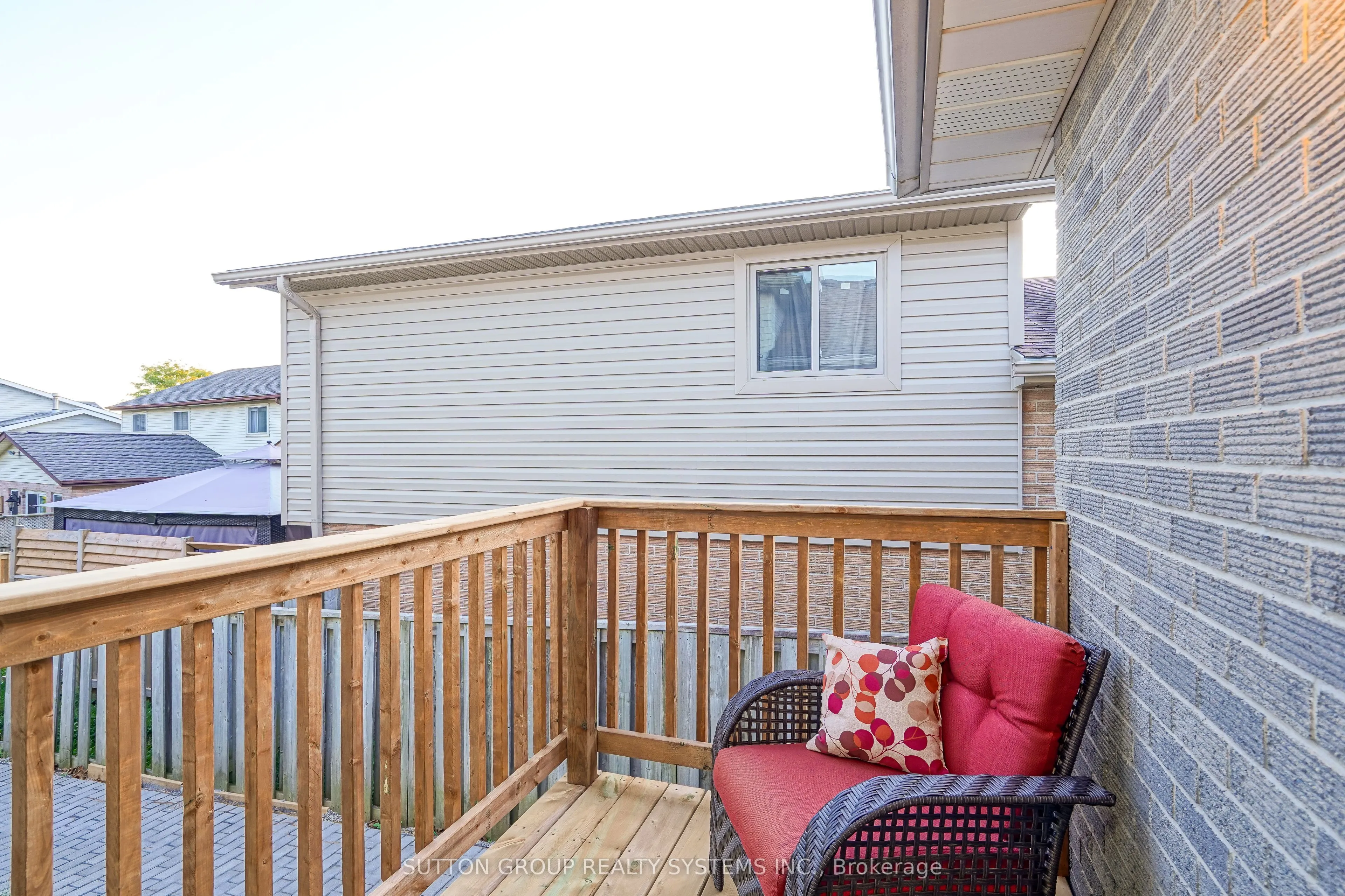 85 Covington Crescent, #Upper