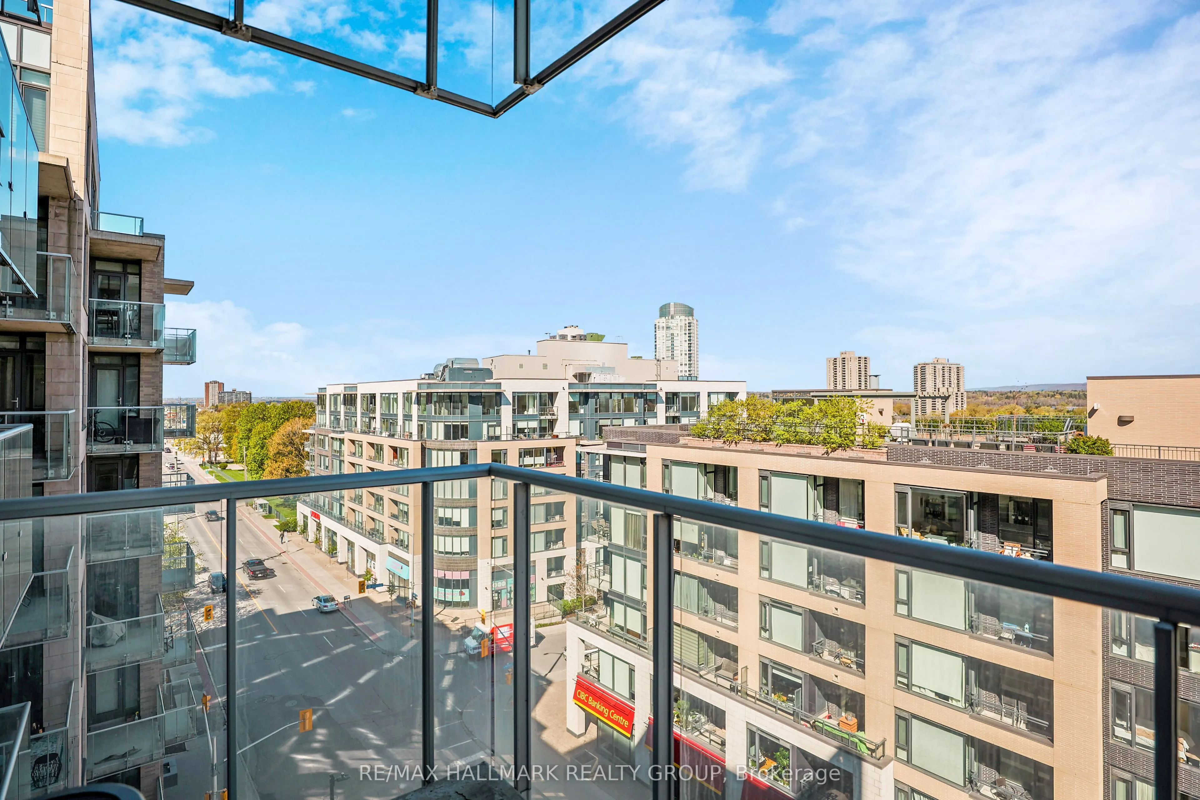 98 Richmond Road, #710