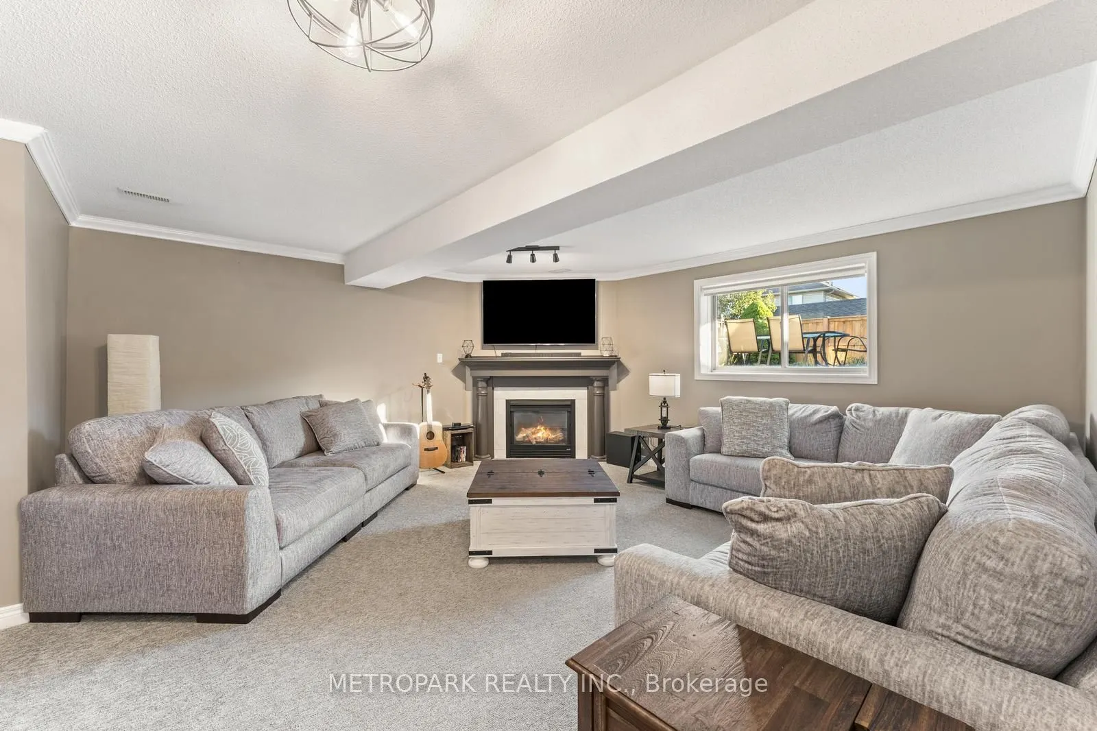 41 Switzer Crescent