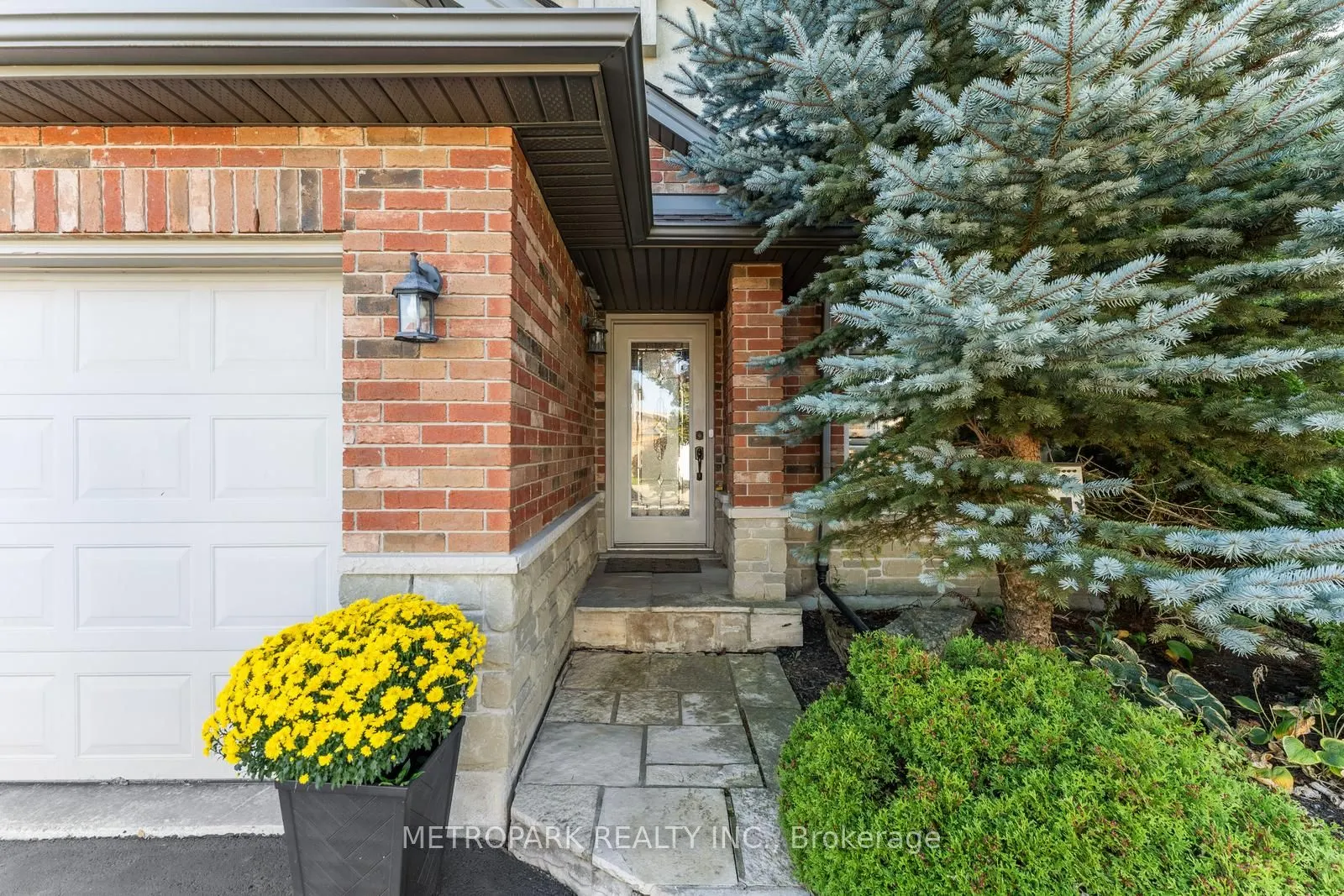 41 Switzer Crescent