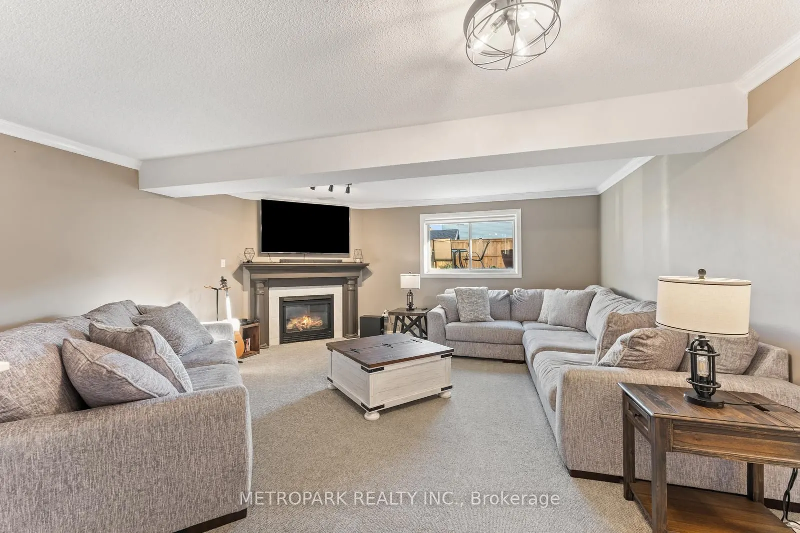 41 Switzer Crescent