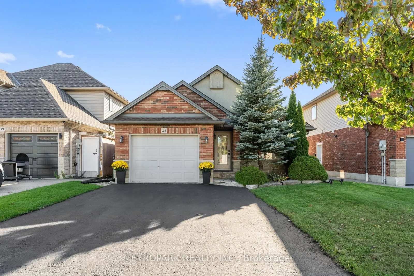 41 Switzer Crescent