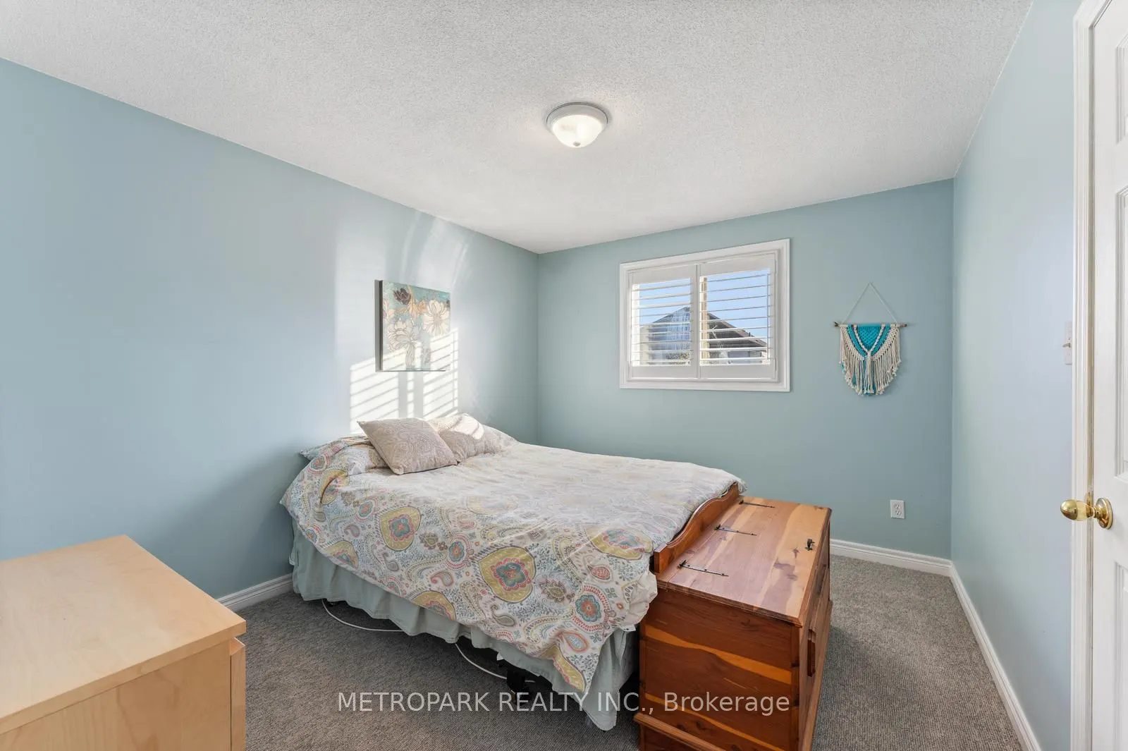 41 Switzer Crescent