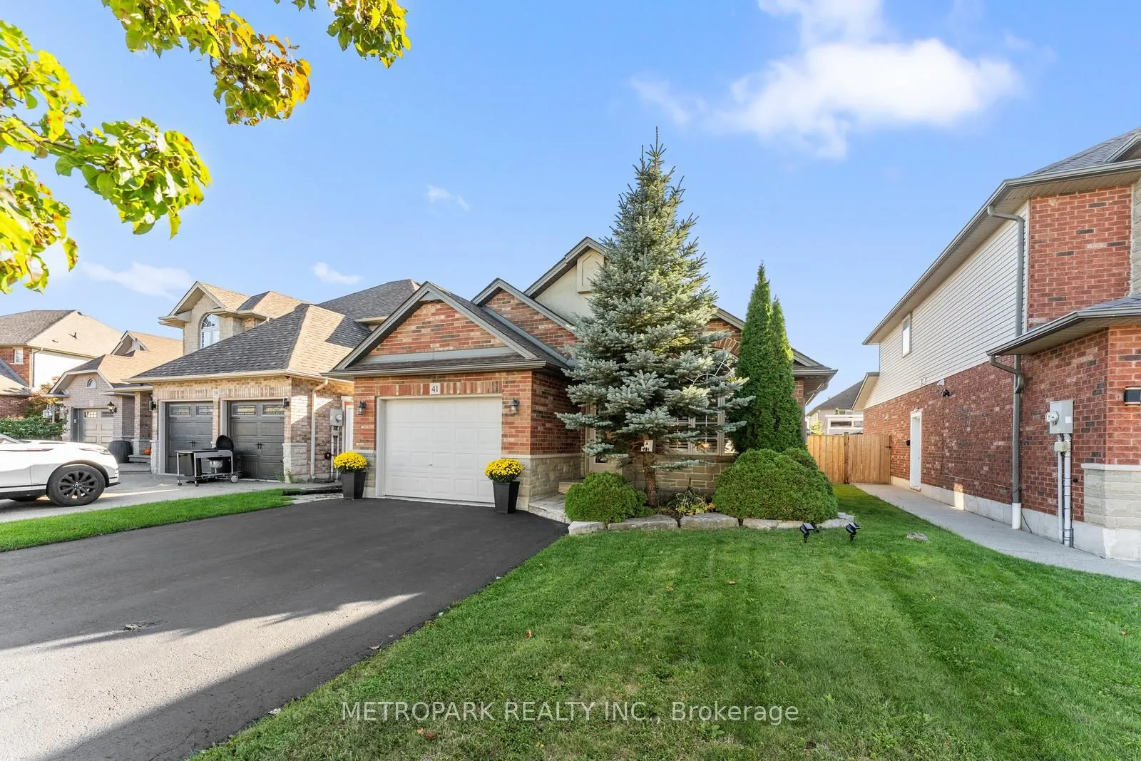 41 Switzer Crescent
