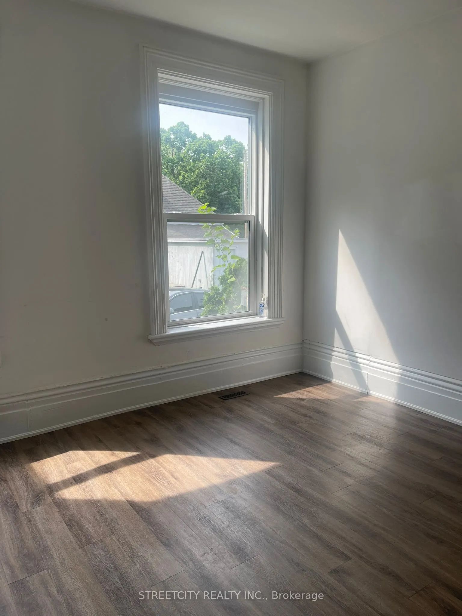 360 Princess Avenue