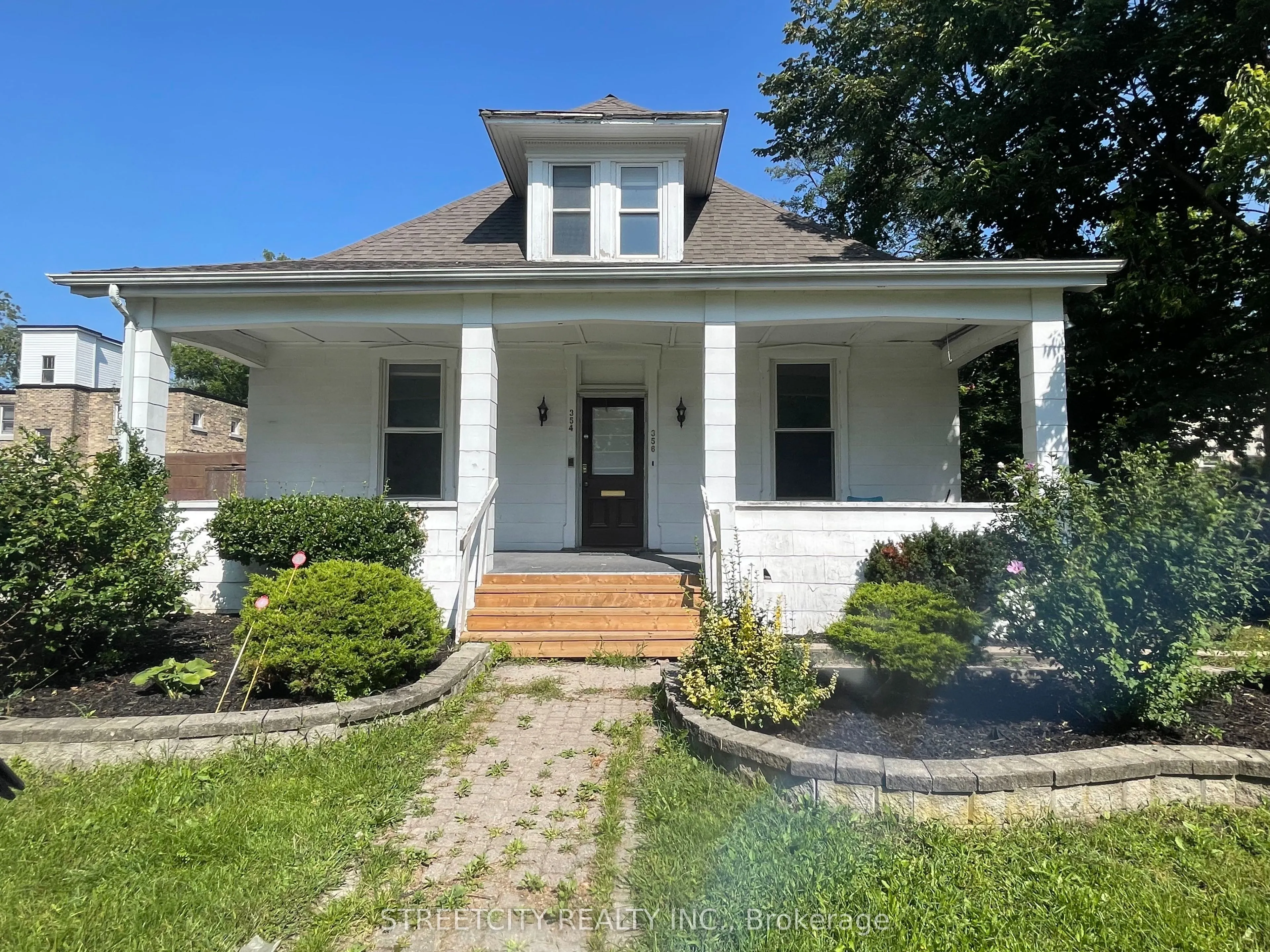 360 Princess Avenue