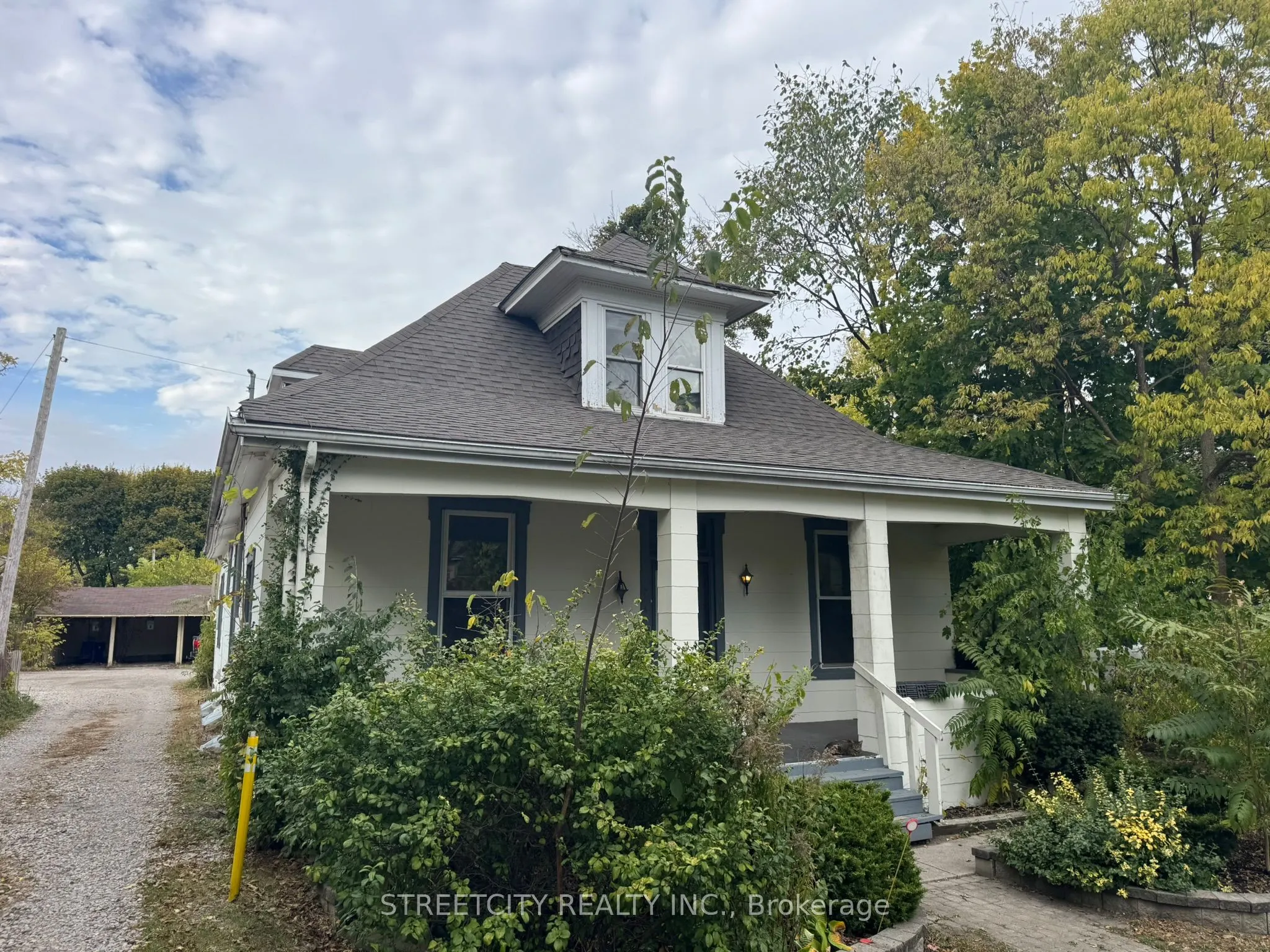 360 Princess Avenue