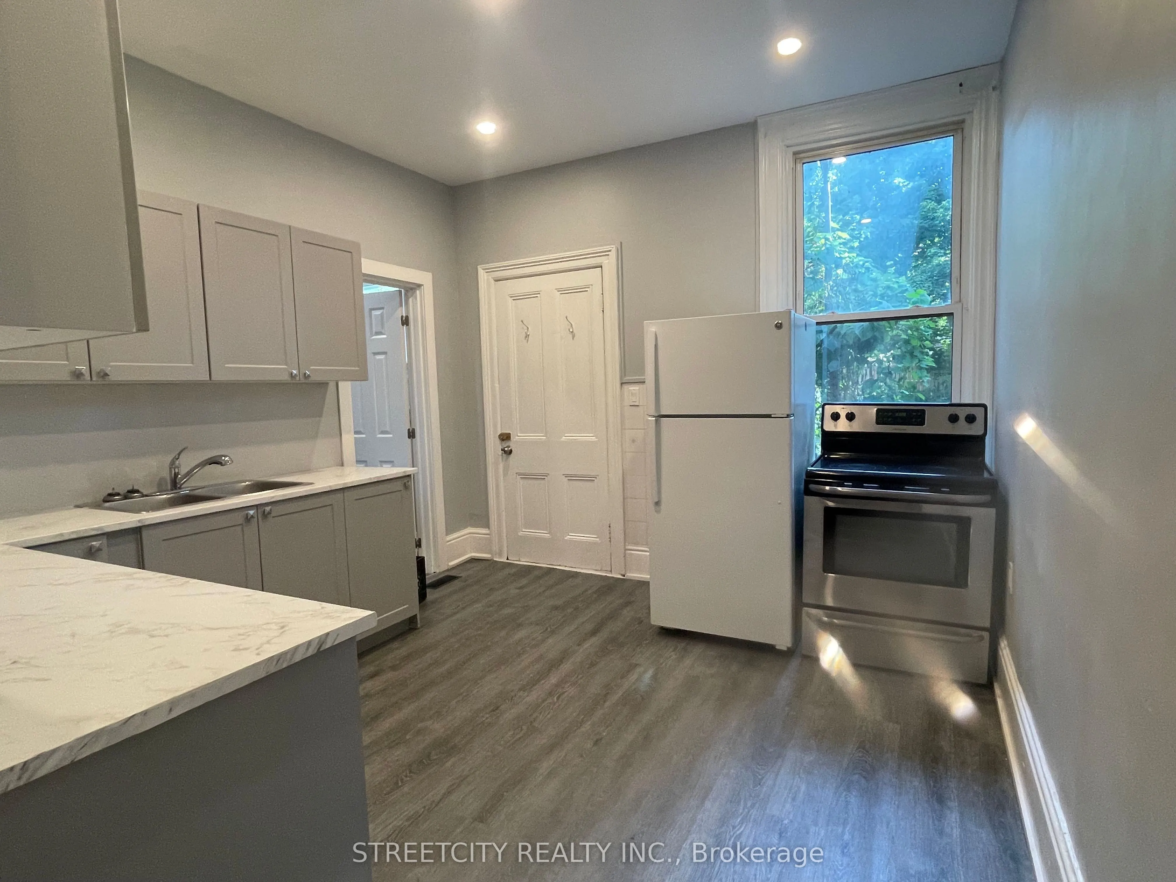 360 Princess Avenue