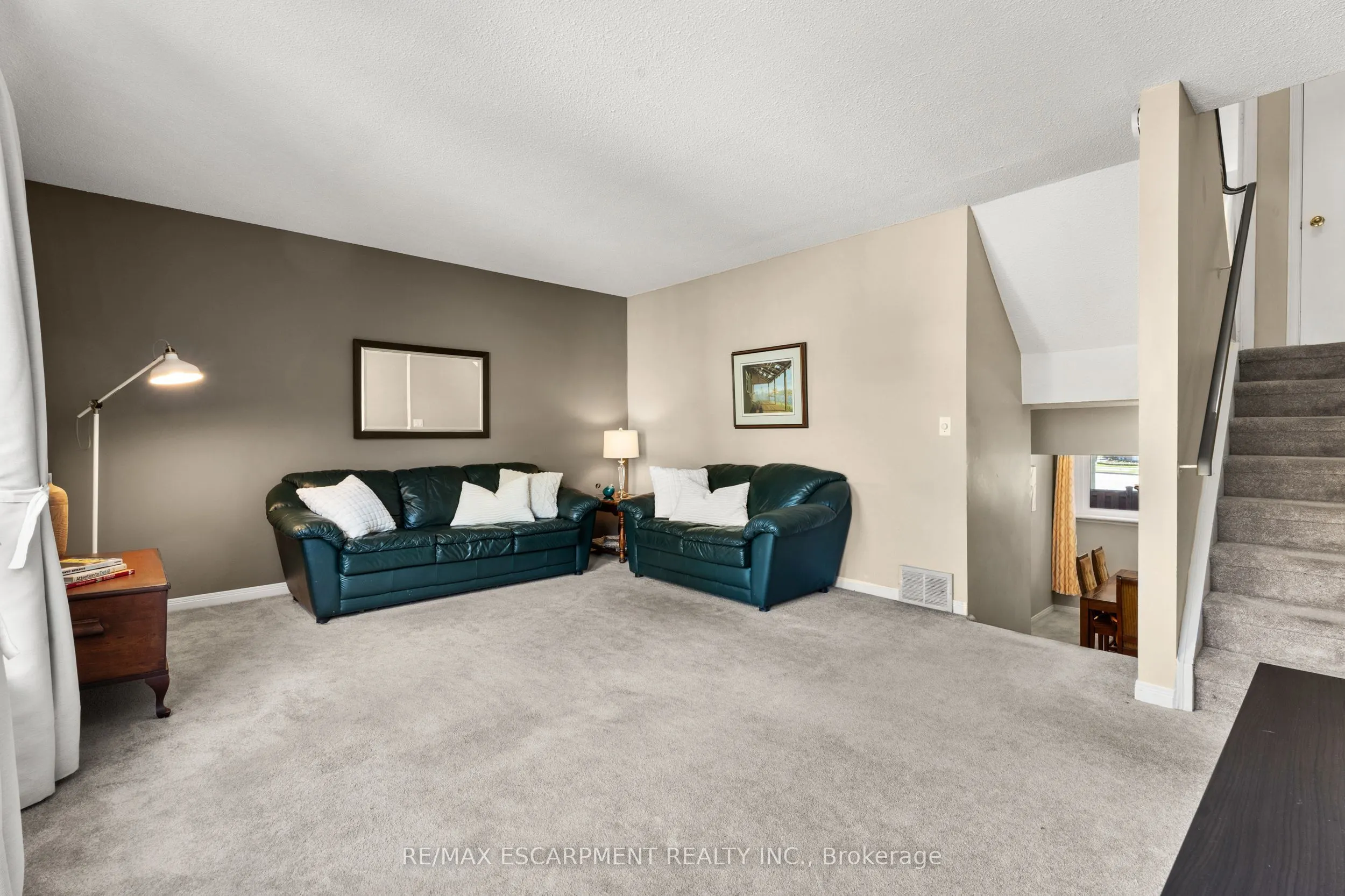 444 Stone Church Road W, #N1