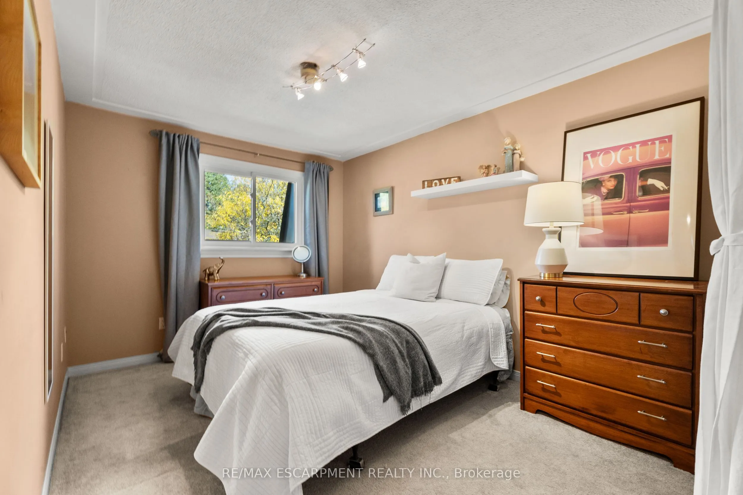 444 Stone Church Road W, #N1