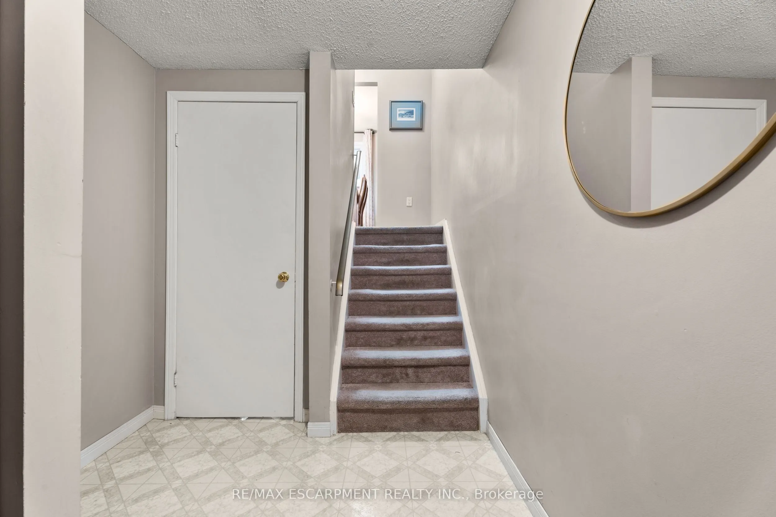 444 Stone Church Road W, #N1
